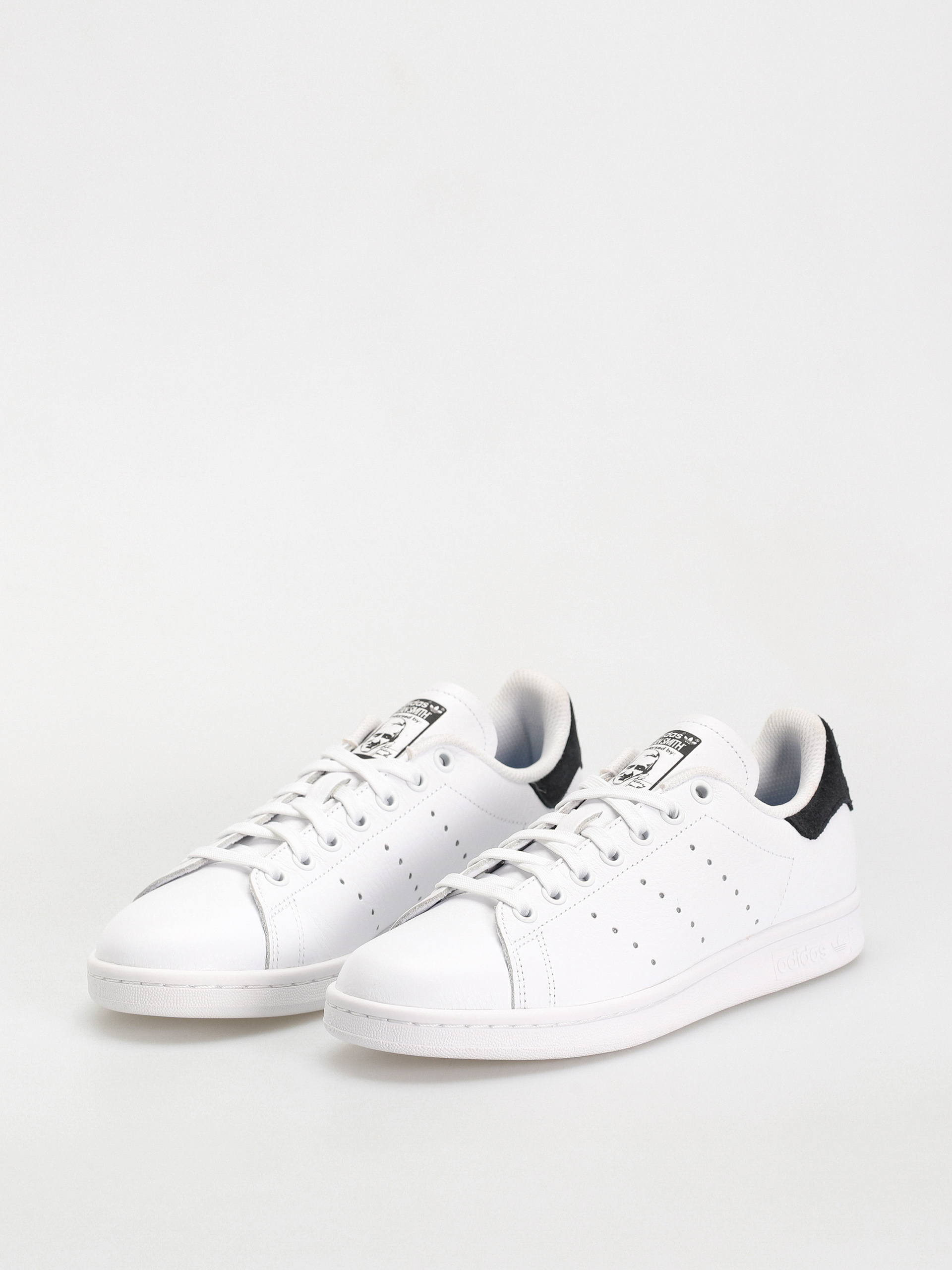 Обувки adidas Stan Smith ADV (ftwwht/cblack/ftwwht)