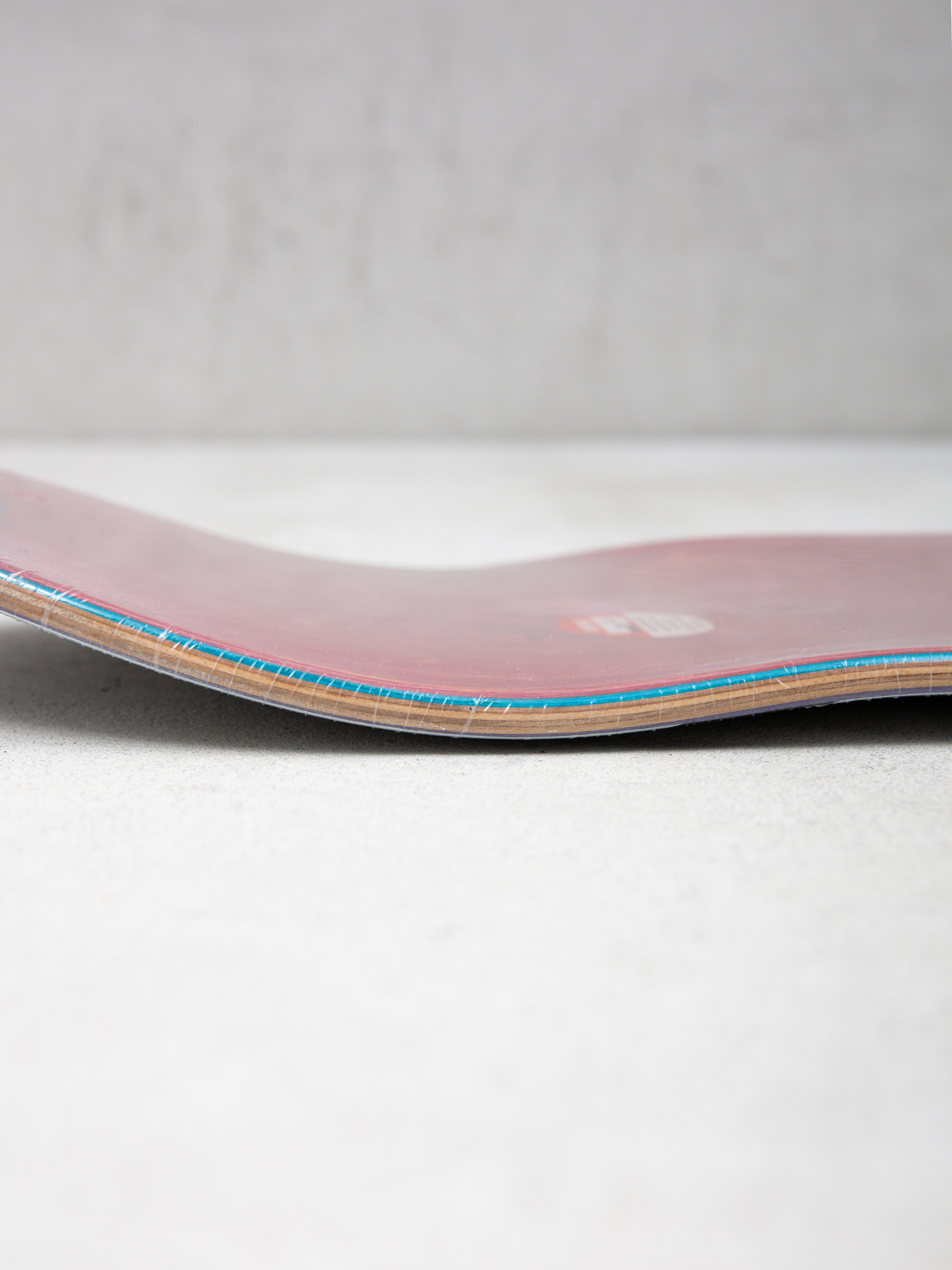 Дъска Real Classic Oval (white/black)