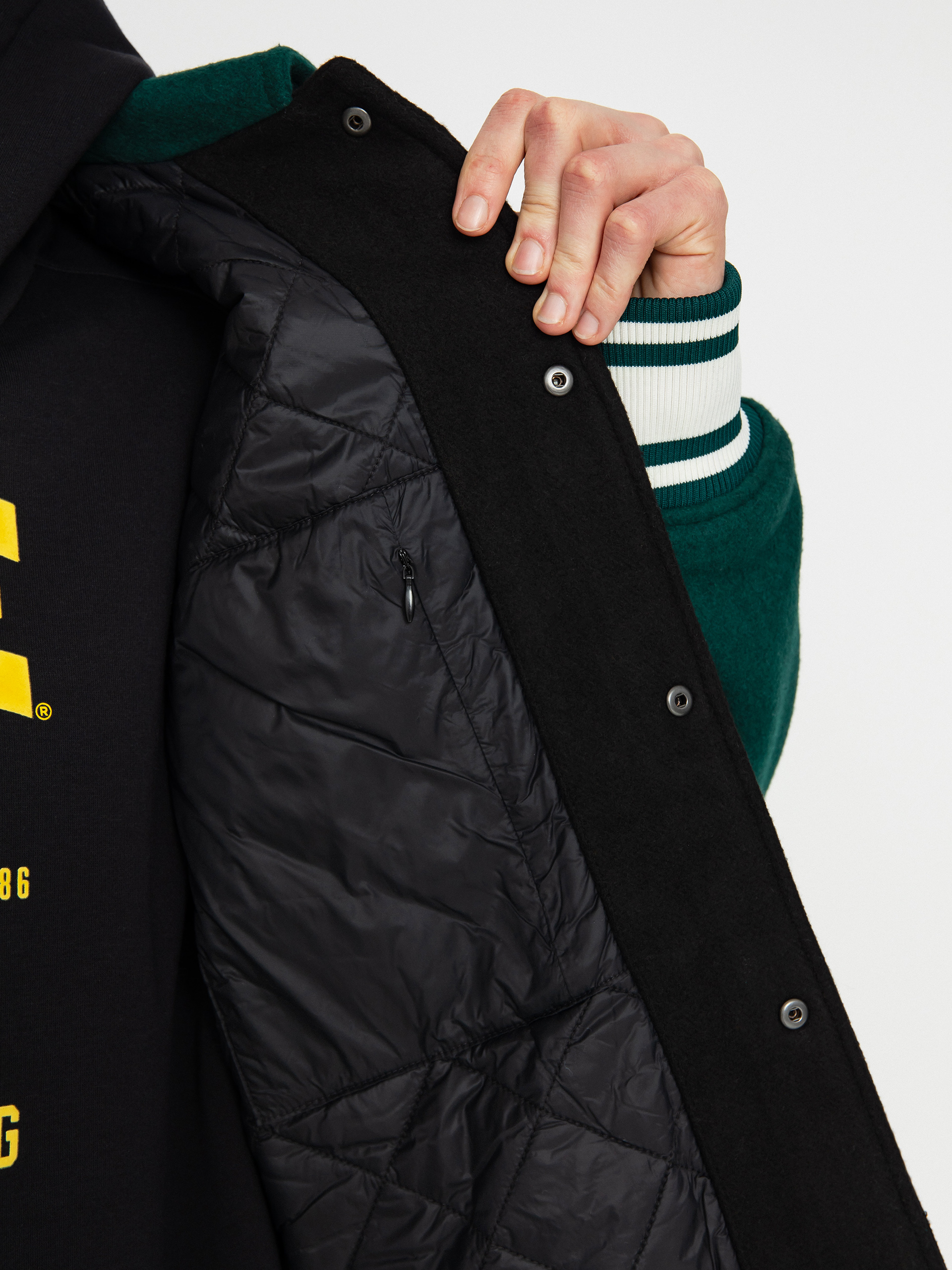 Яке Champion X Coca Cola Bomber Jacket 220191 (nbk/hlg/ofw)