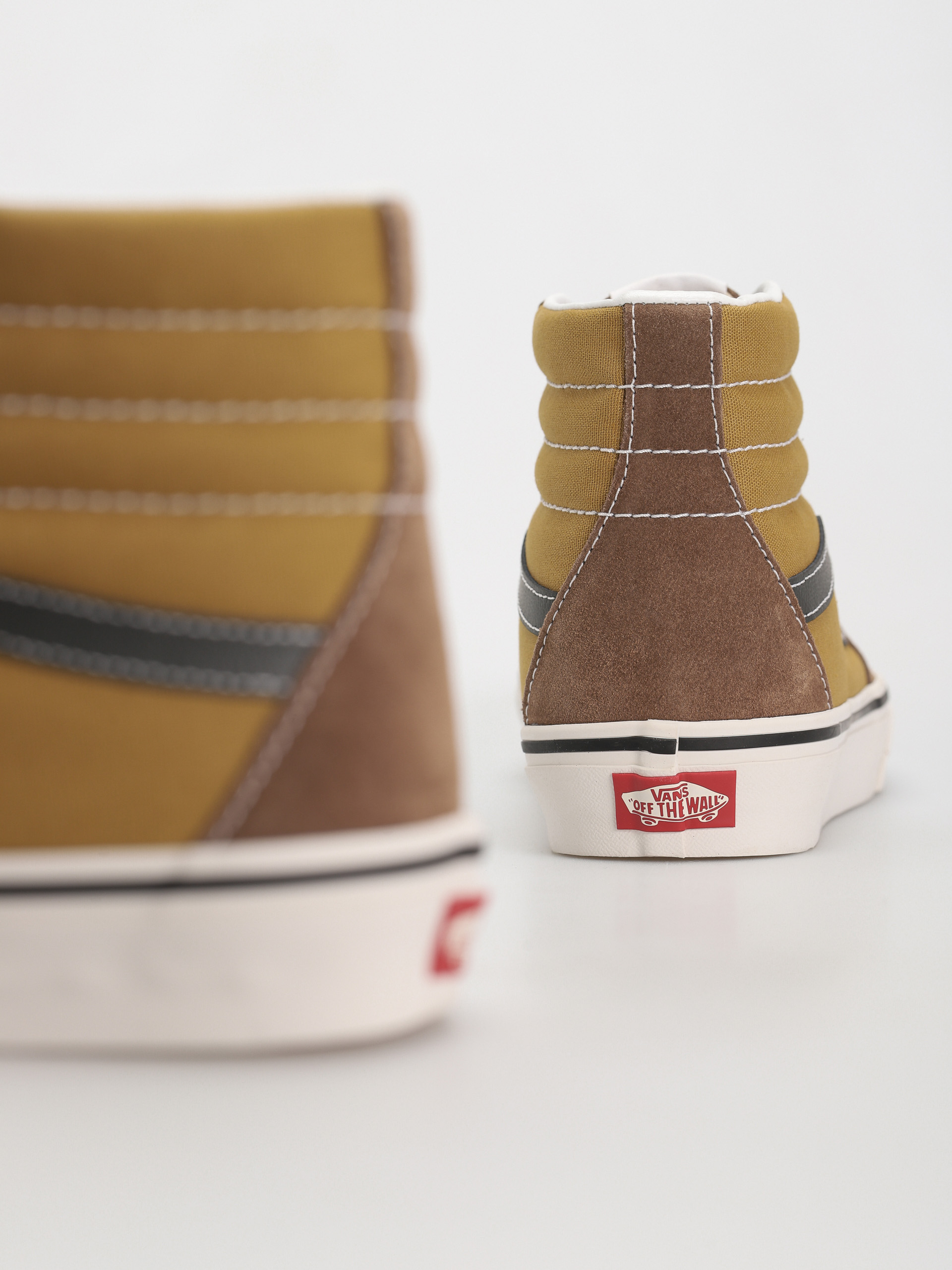 Обувки Vans Sk8 Hi (canvas/suede pop brown/multi)