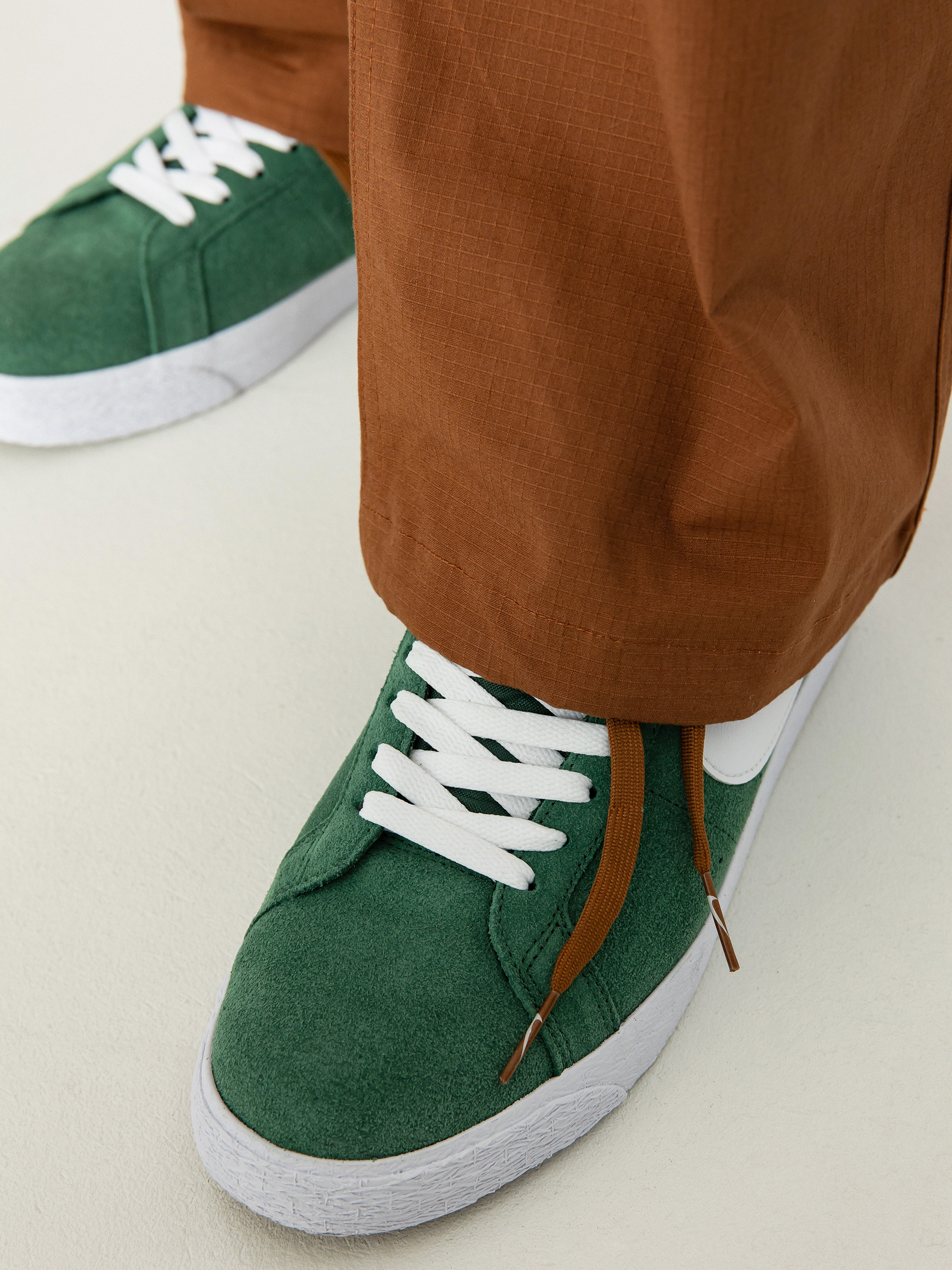 Панталони Nike SB Kearny Cargo (lt british tan)