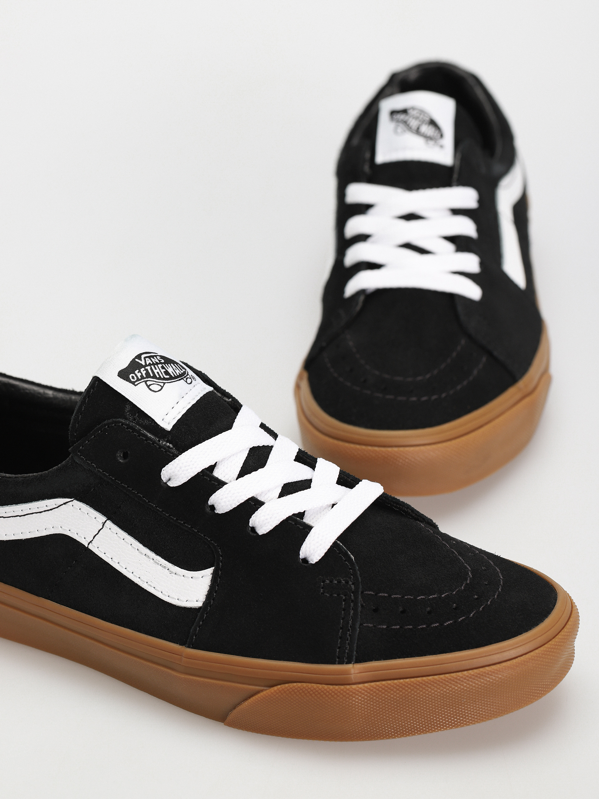 Обувки Vans Sk8 Low (black/gum)