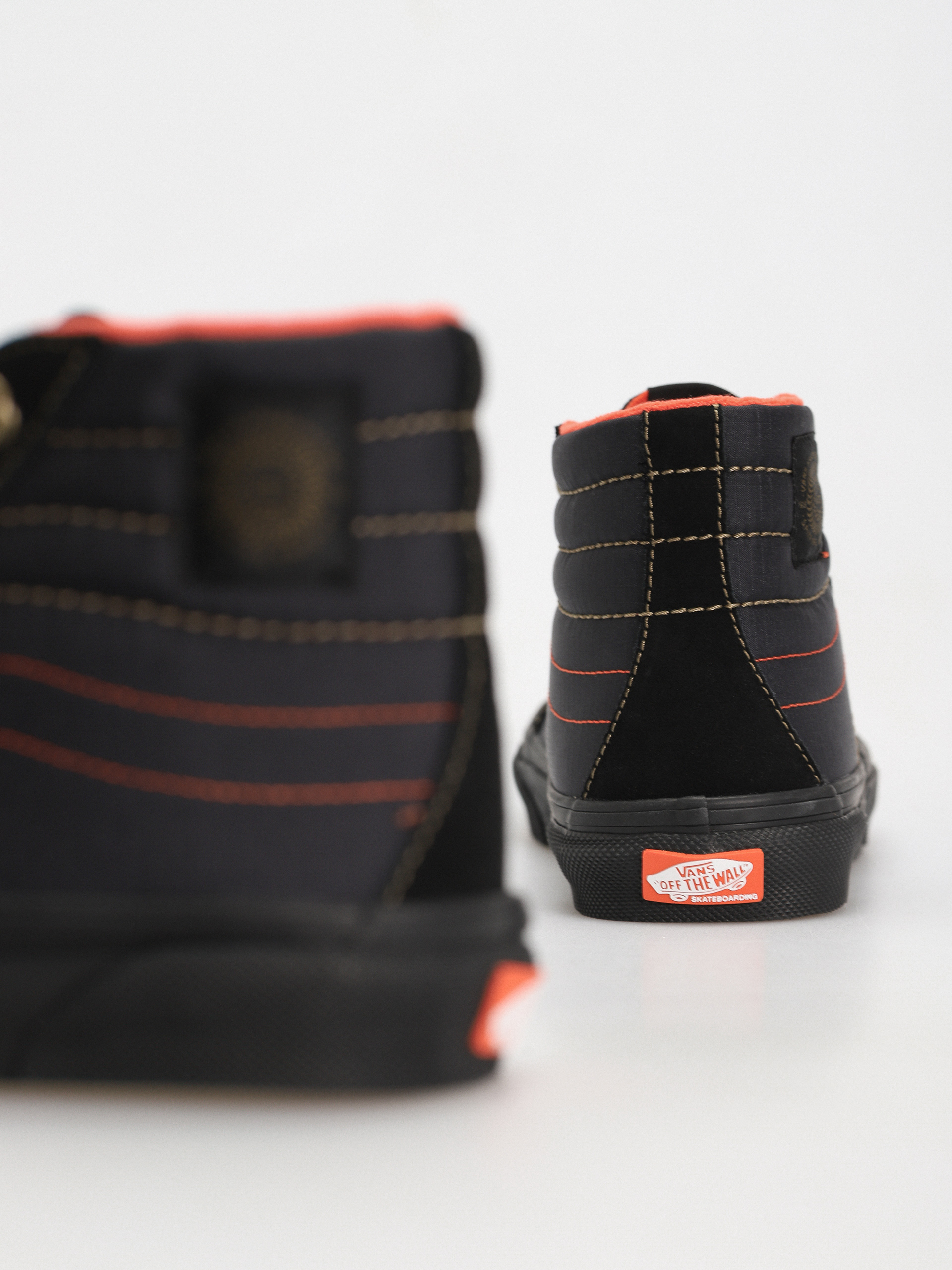 Обувки Vans X Spitfire Skate Sk8 Hi Reissue (spitfire black/flame)