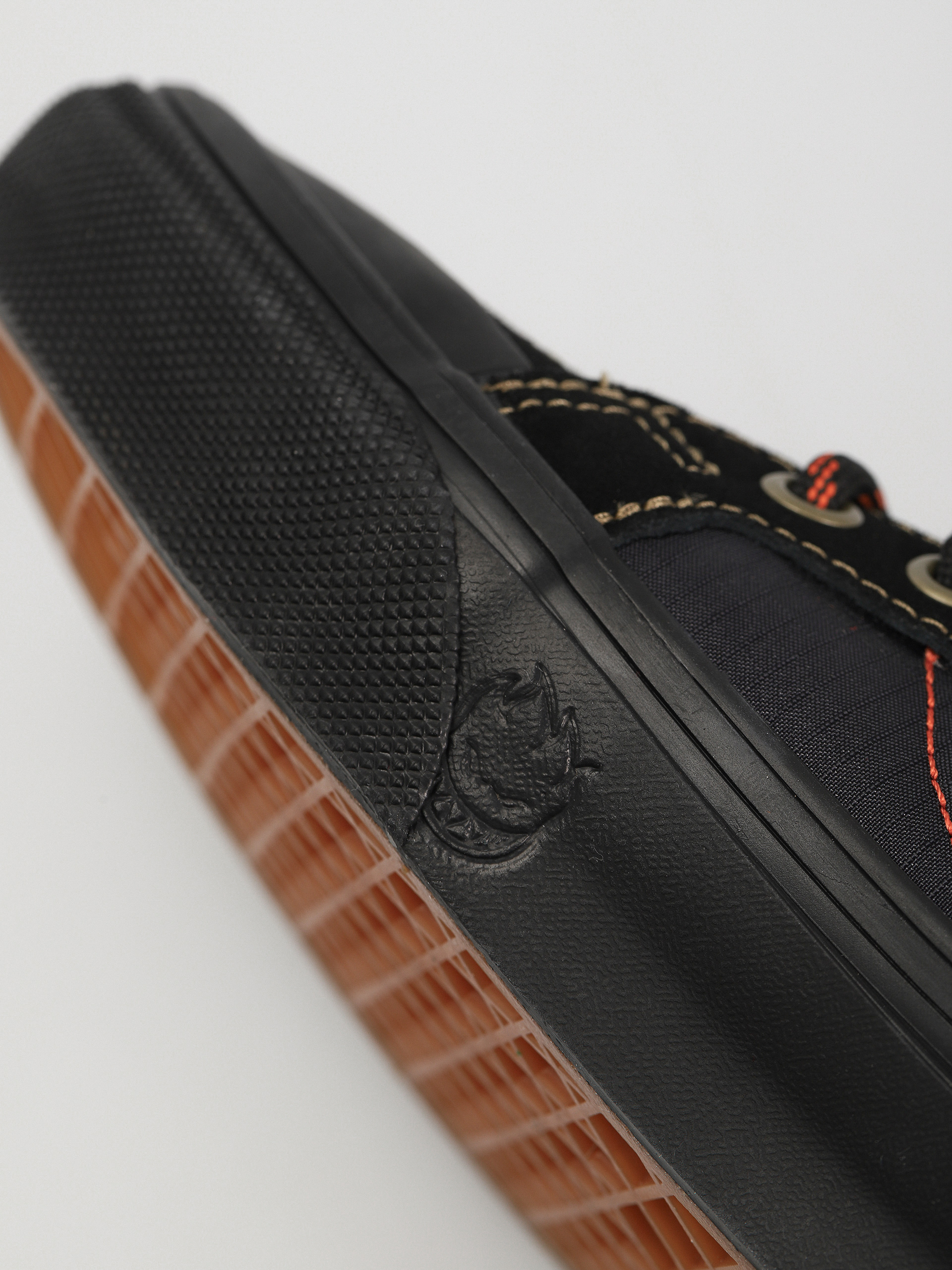 Обувки Vans X Spitfire Skate Sk8 Hi Reissue (spitfire black/flame)