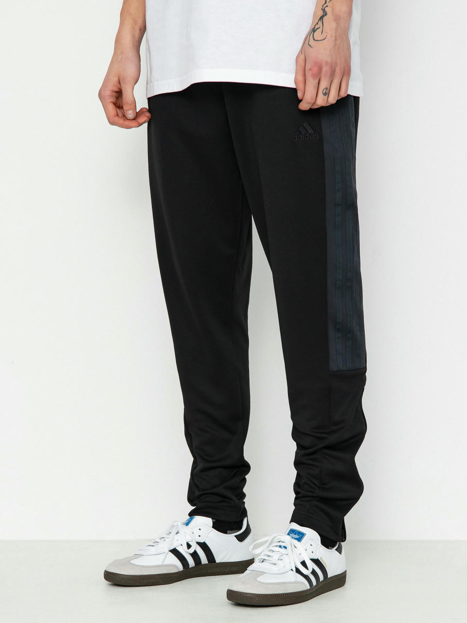 Панталони adidas Originals Tiro (black)