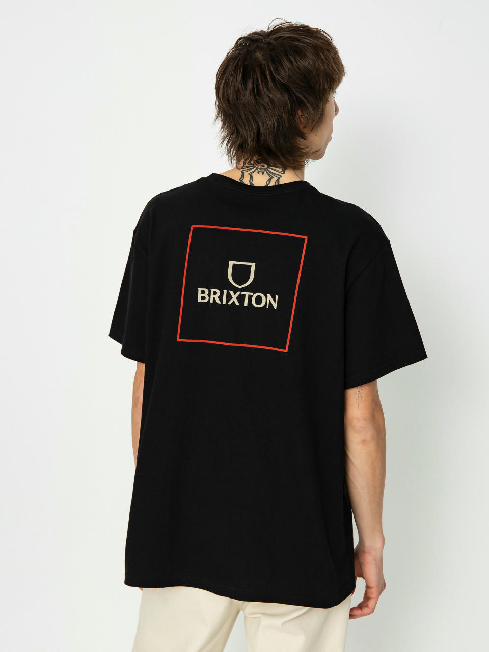 Тениска Brixton Alpha Square Stt (black/casa red/sand)