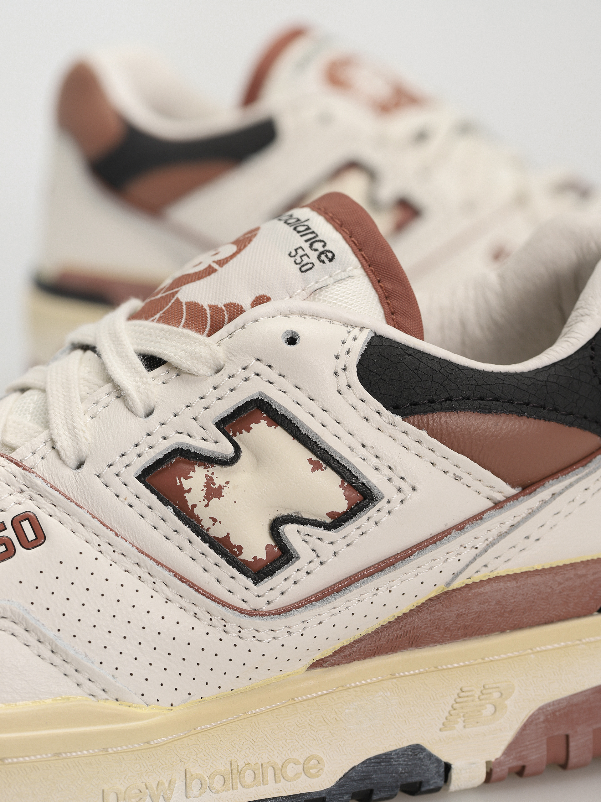 Обувки New Balance 550 (vintage brown)