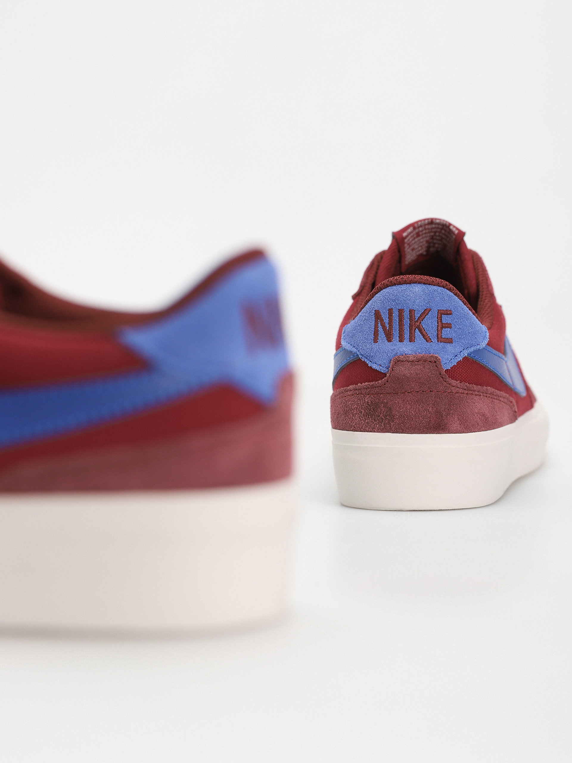 Обувки Nike SB Zoom Pogo Plus (team red/hyper royal dark team red)