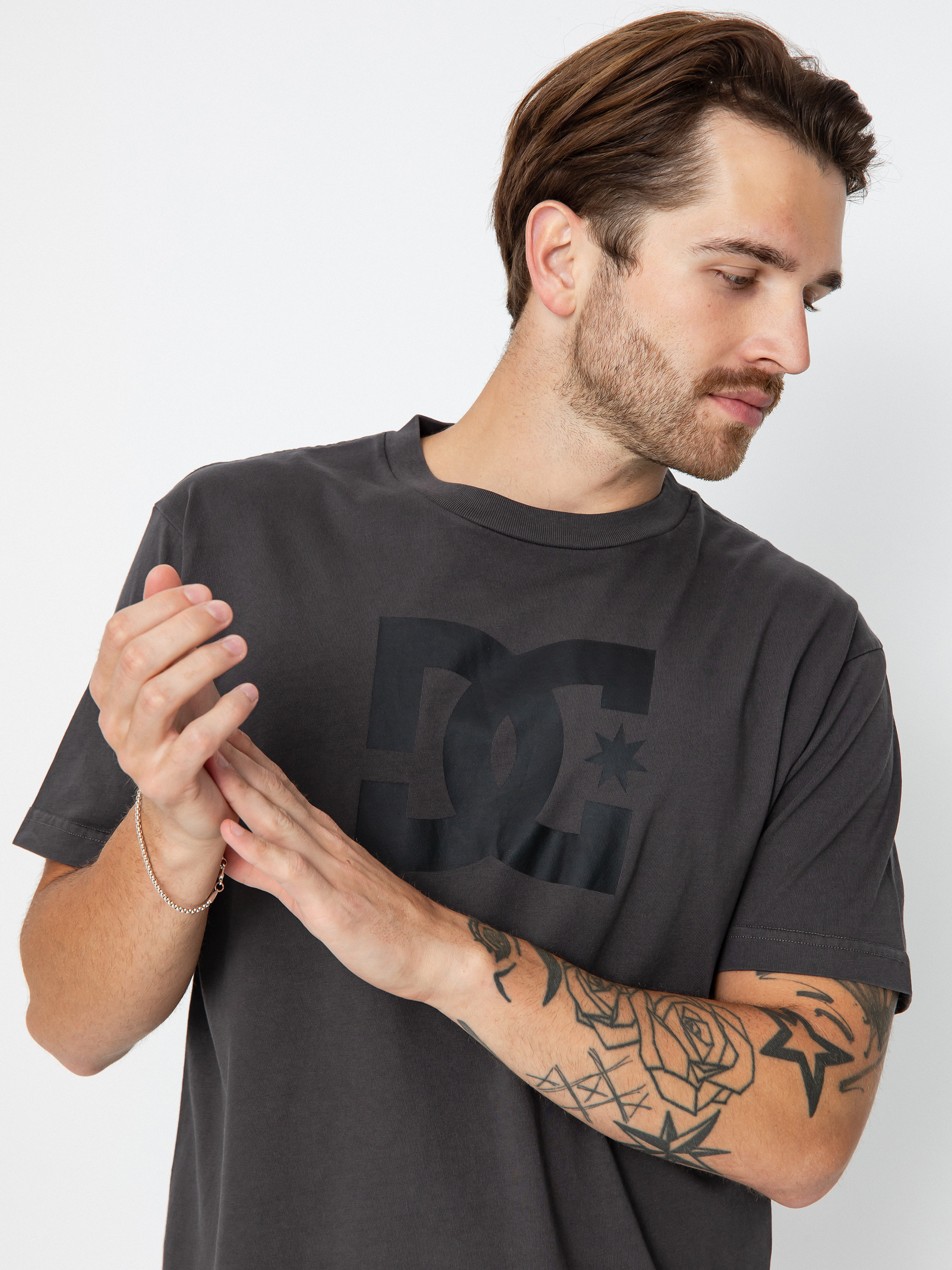 Тениска DC Dc Star Pigment Dye (black enzyme wash)