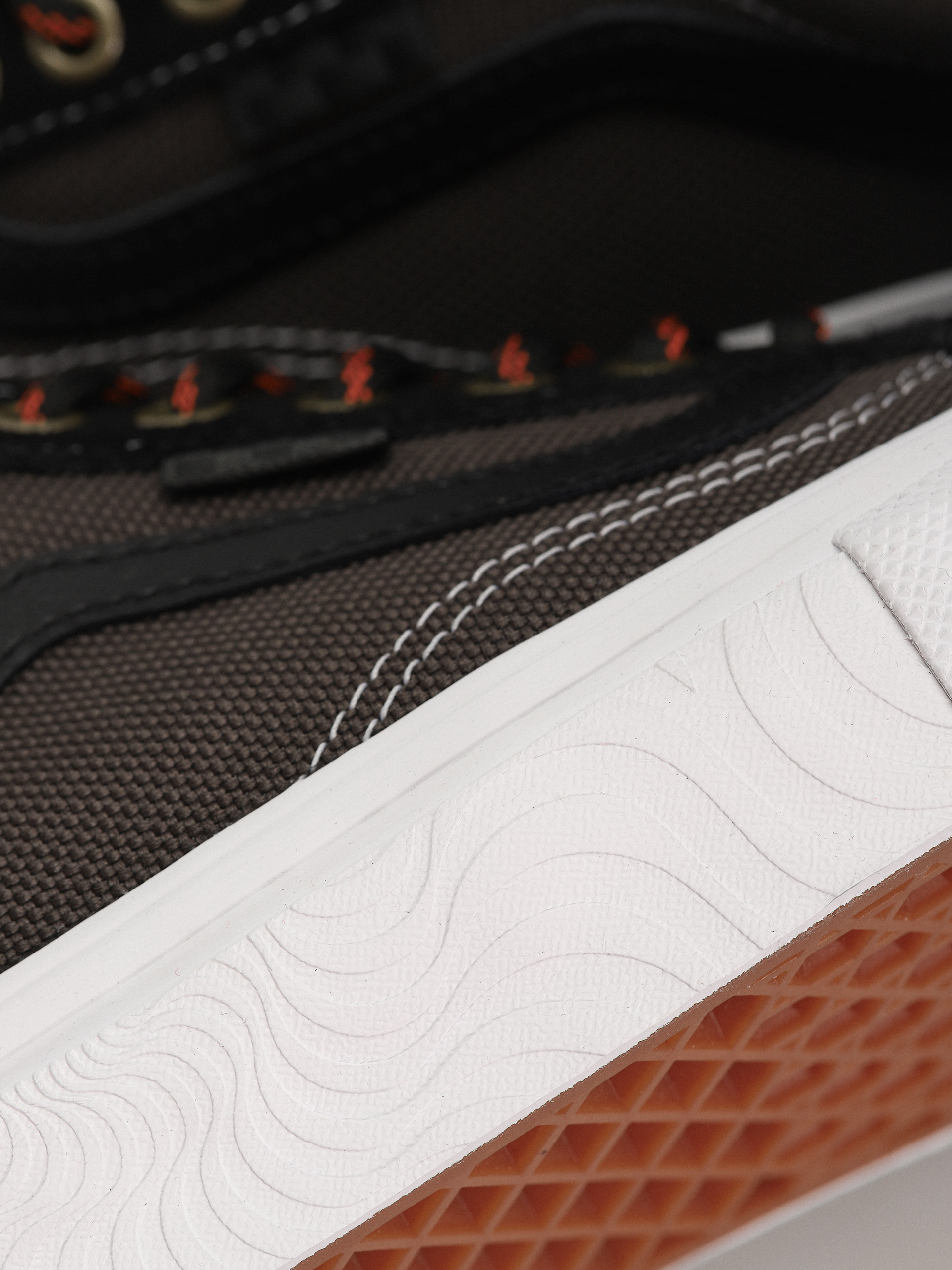 Обувки Vans X Spitfire Skate Old Skool (spitfire black/flame)