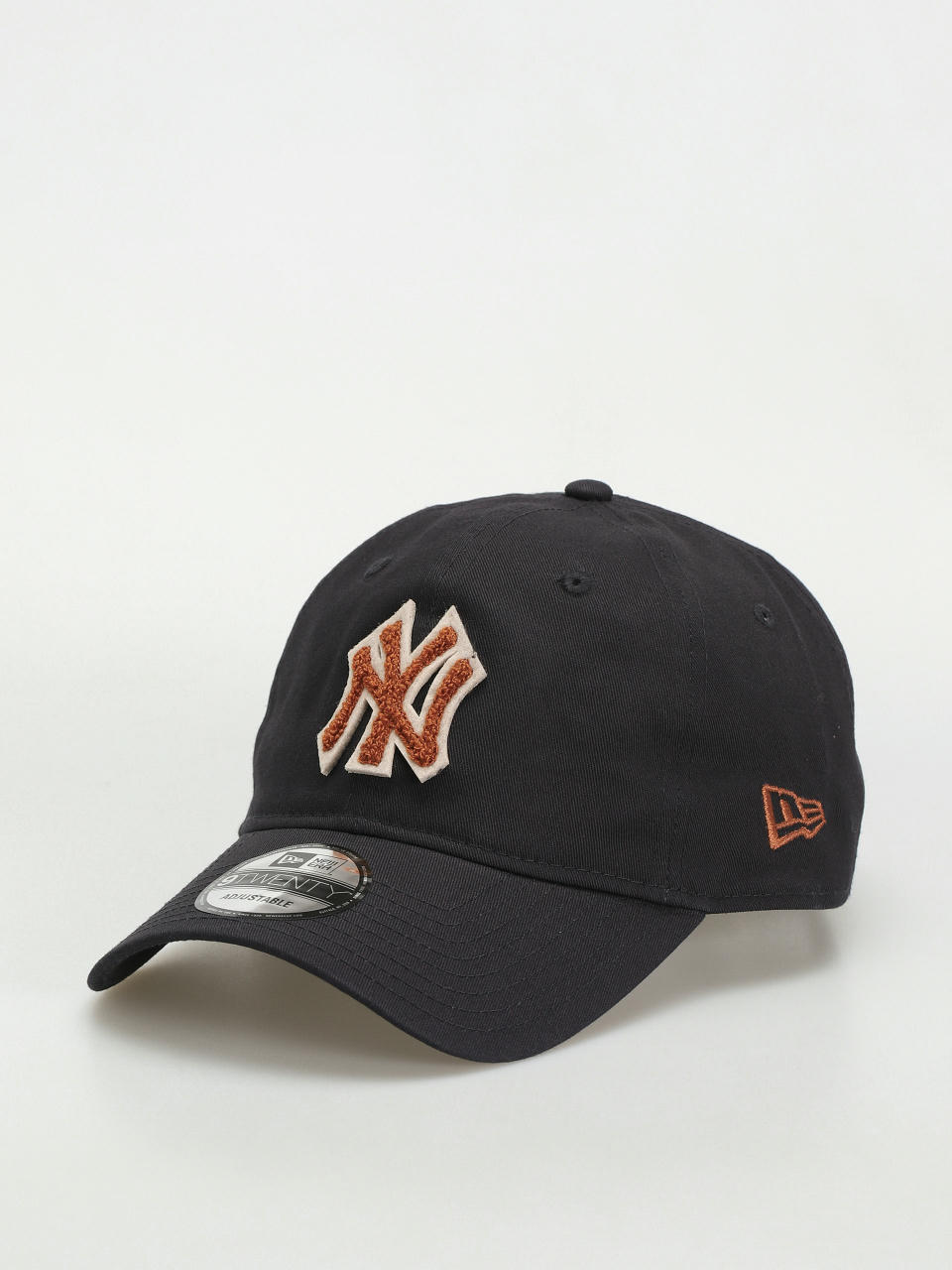 Шапка с козирка New Era Boucle 9Twenty New York Yankees (navy)