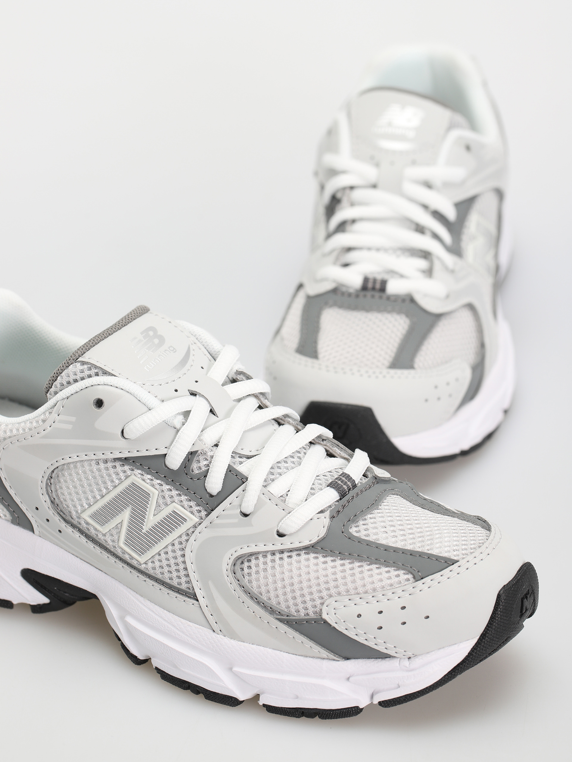Обувки New Balance 530 JR (grey matter)