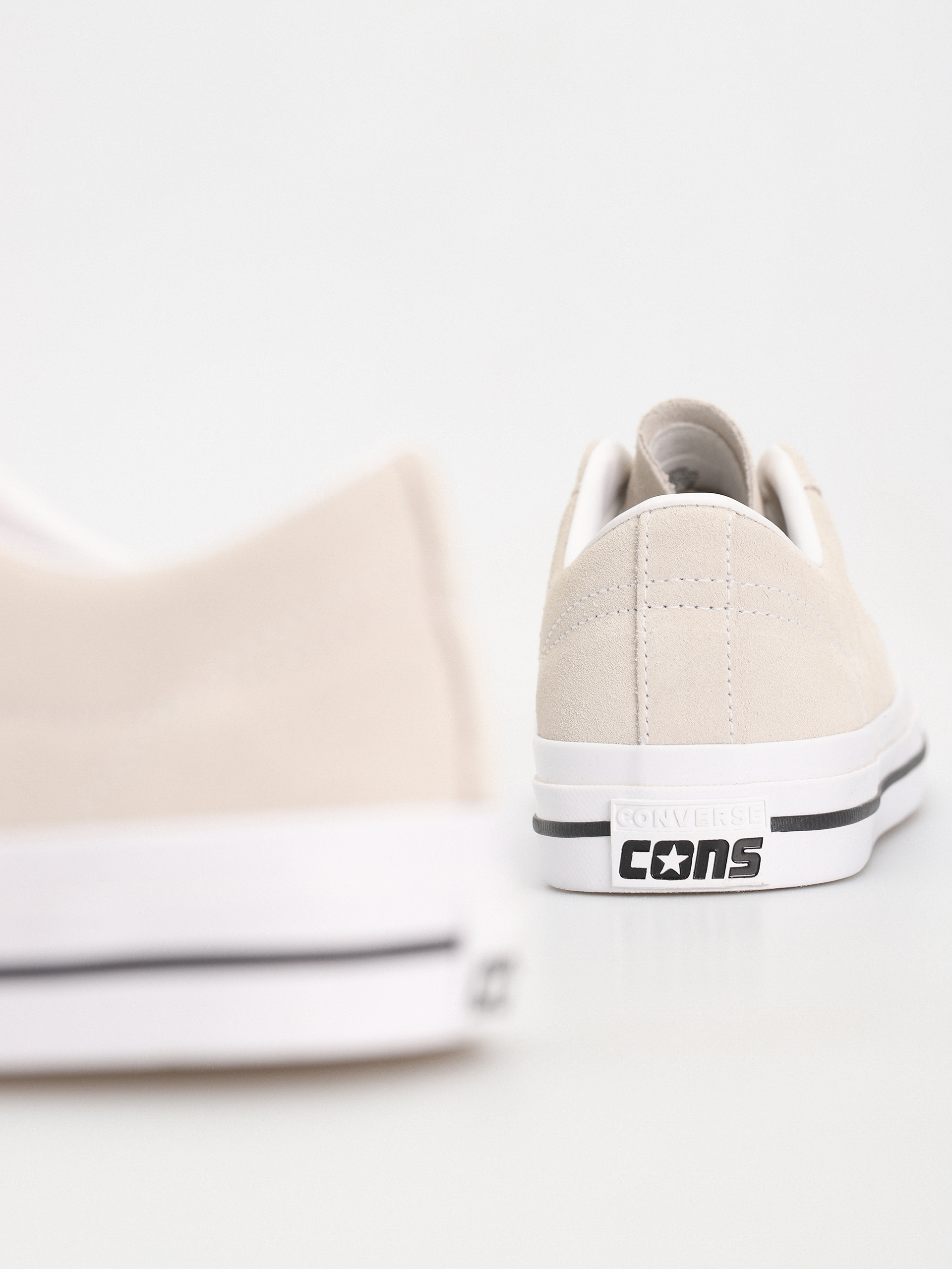 Обувки Converse One Star Pro (bone)