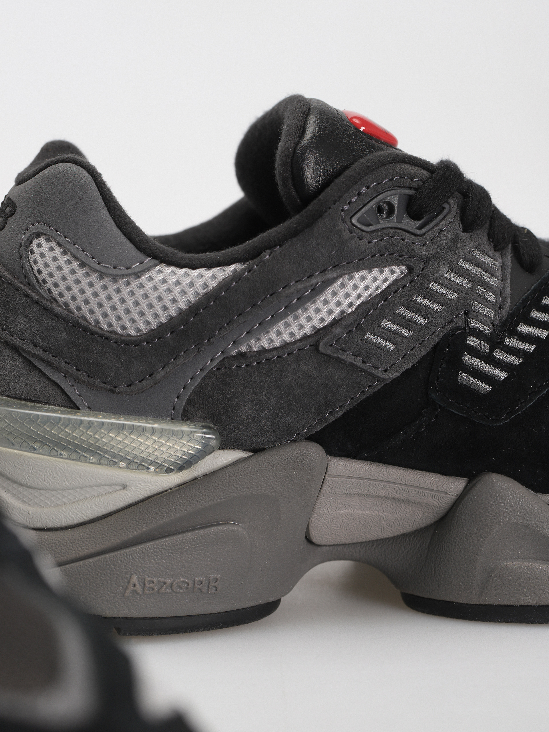 Обувки New Balance 9060 (black castlerock grey)