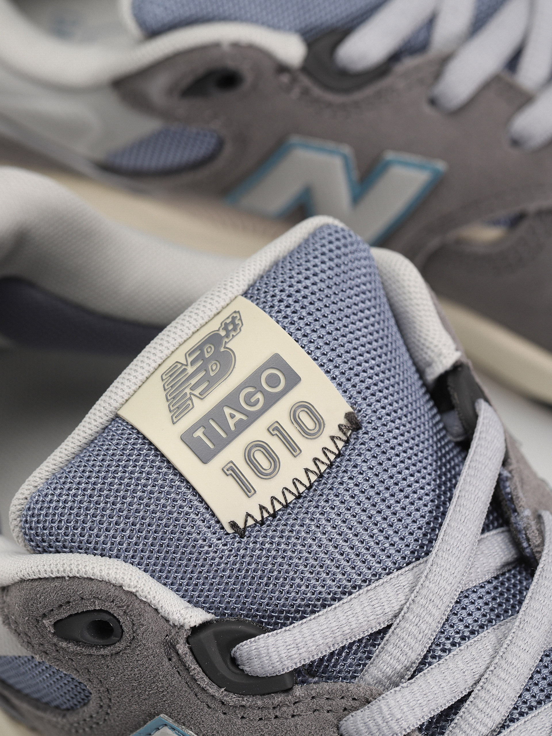 Обувки New Balance 1010 (castlerock)