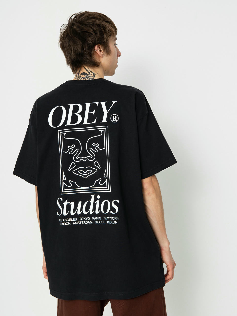 Тениска OBEY Studios Icon (jet black)