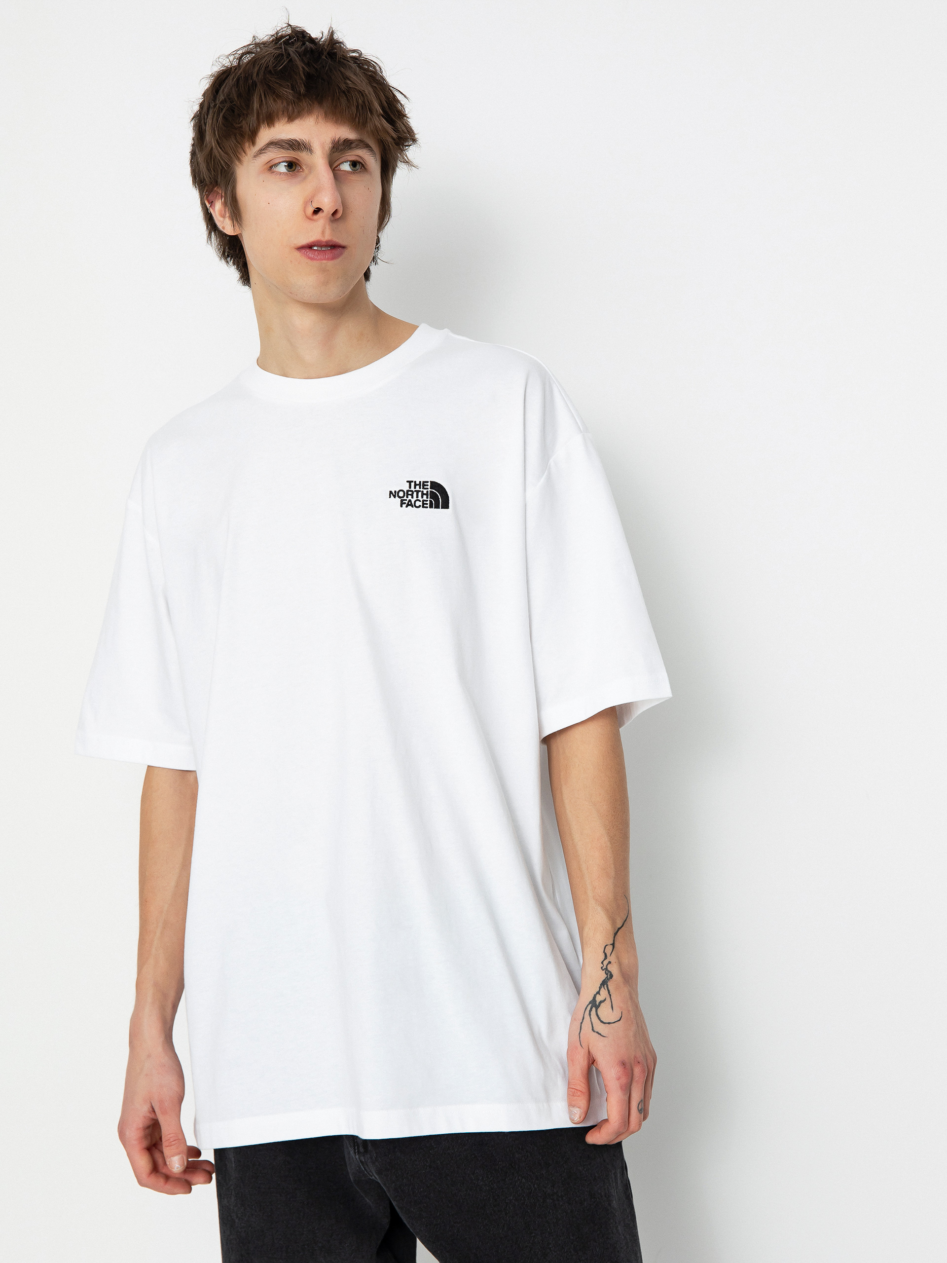 u0422u0435u043du0438u0441u043au0430 The North Face Essential Oversize (tnf white)