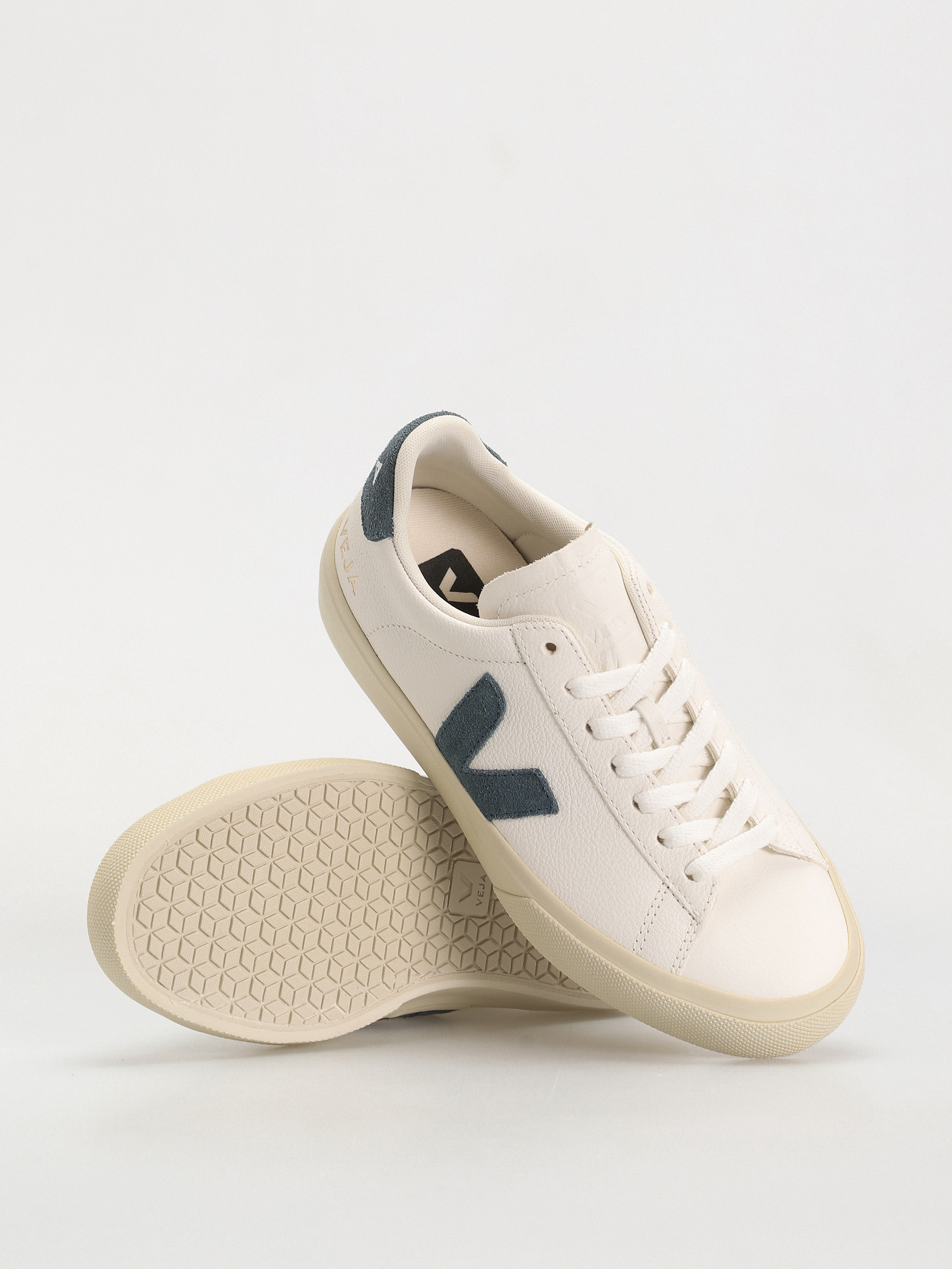 Обувки Veja Campo Wmn (extra white california)
