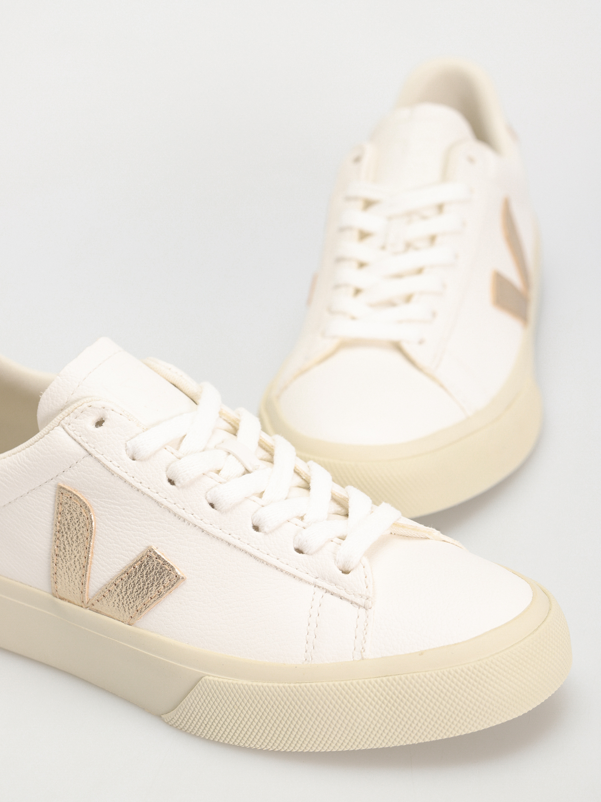 Обувки Veja Campo Wmn (extra white platine)