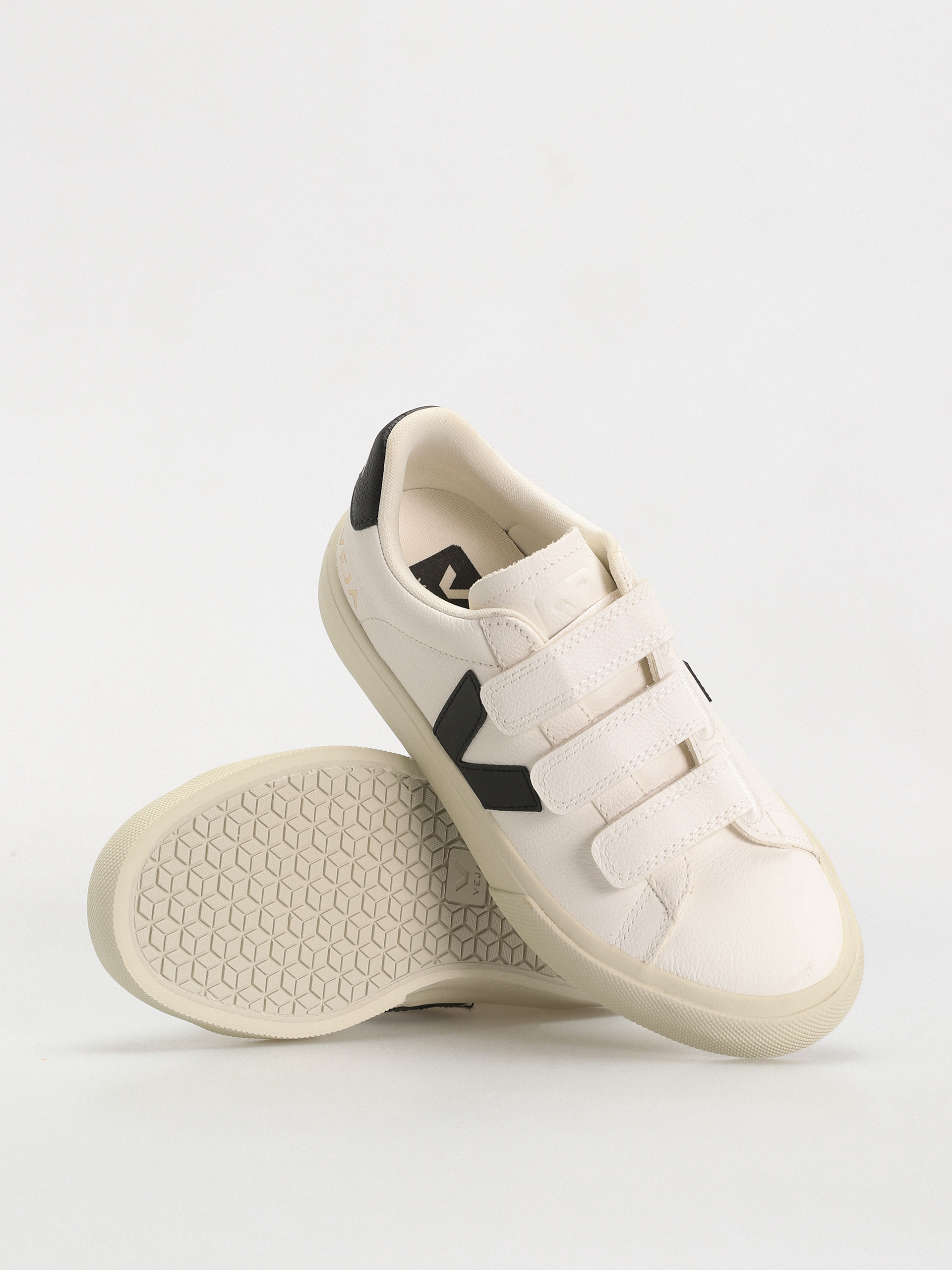 Обувки Veja Recife Logo Wmn (extra white black)