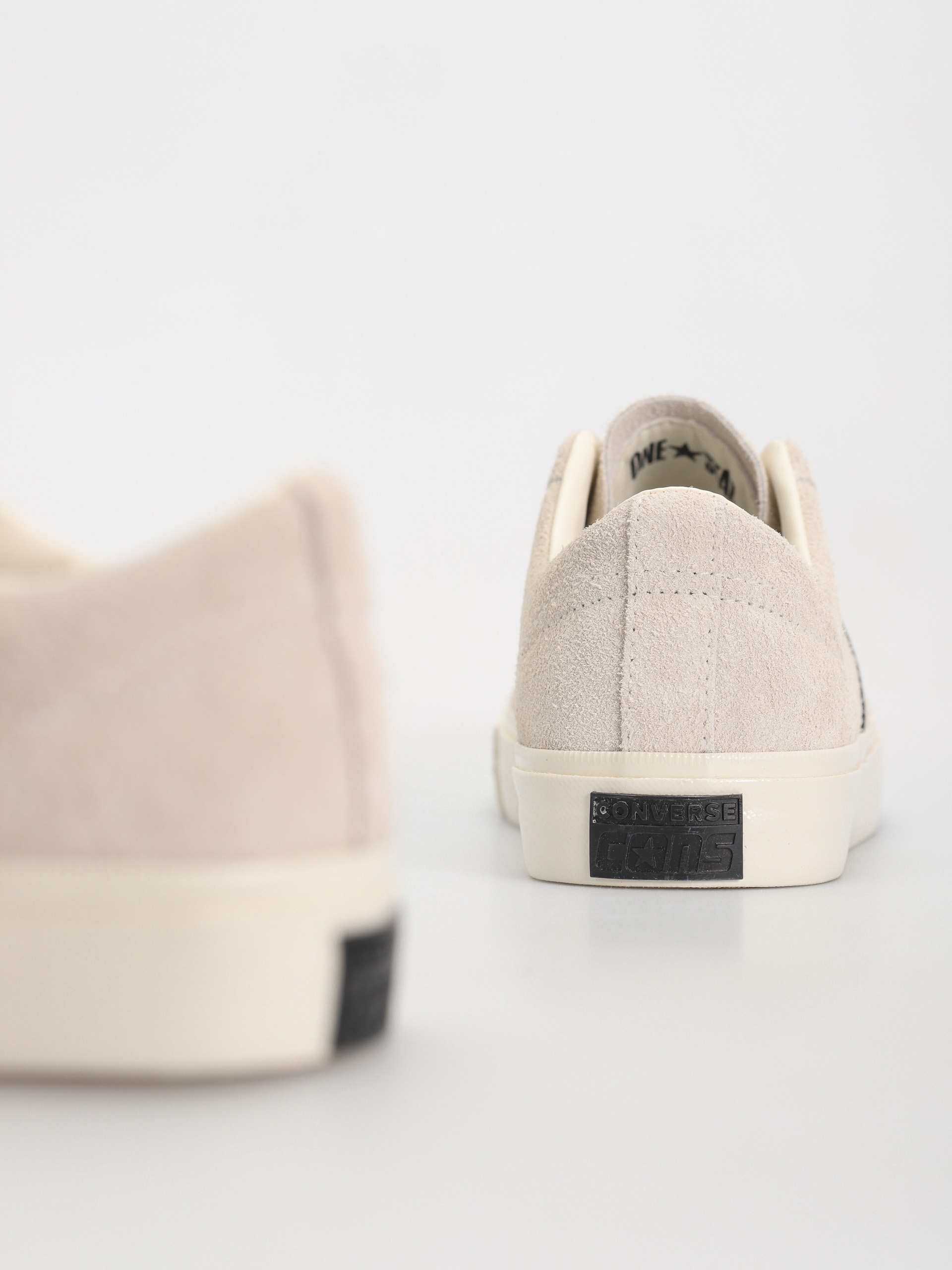 Обувки Converse One Star Academy Pro (khaki/off white)