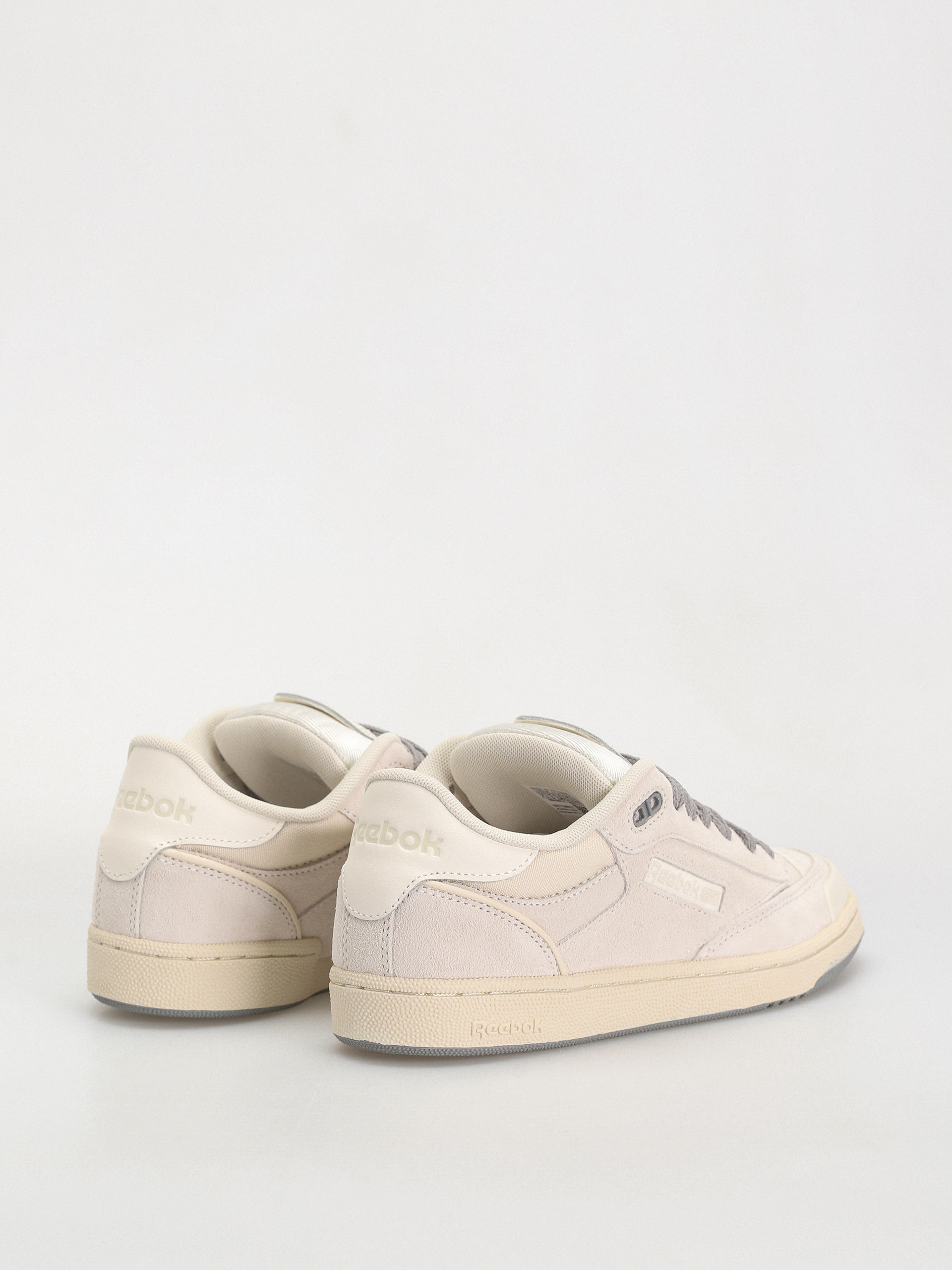 Обувки Reebok Club C Bulc Wmn (chalk/alabas/pugry5)