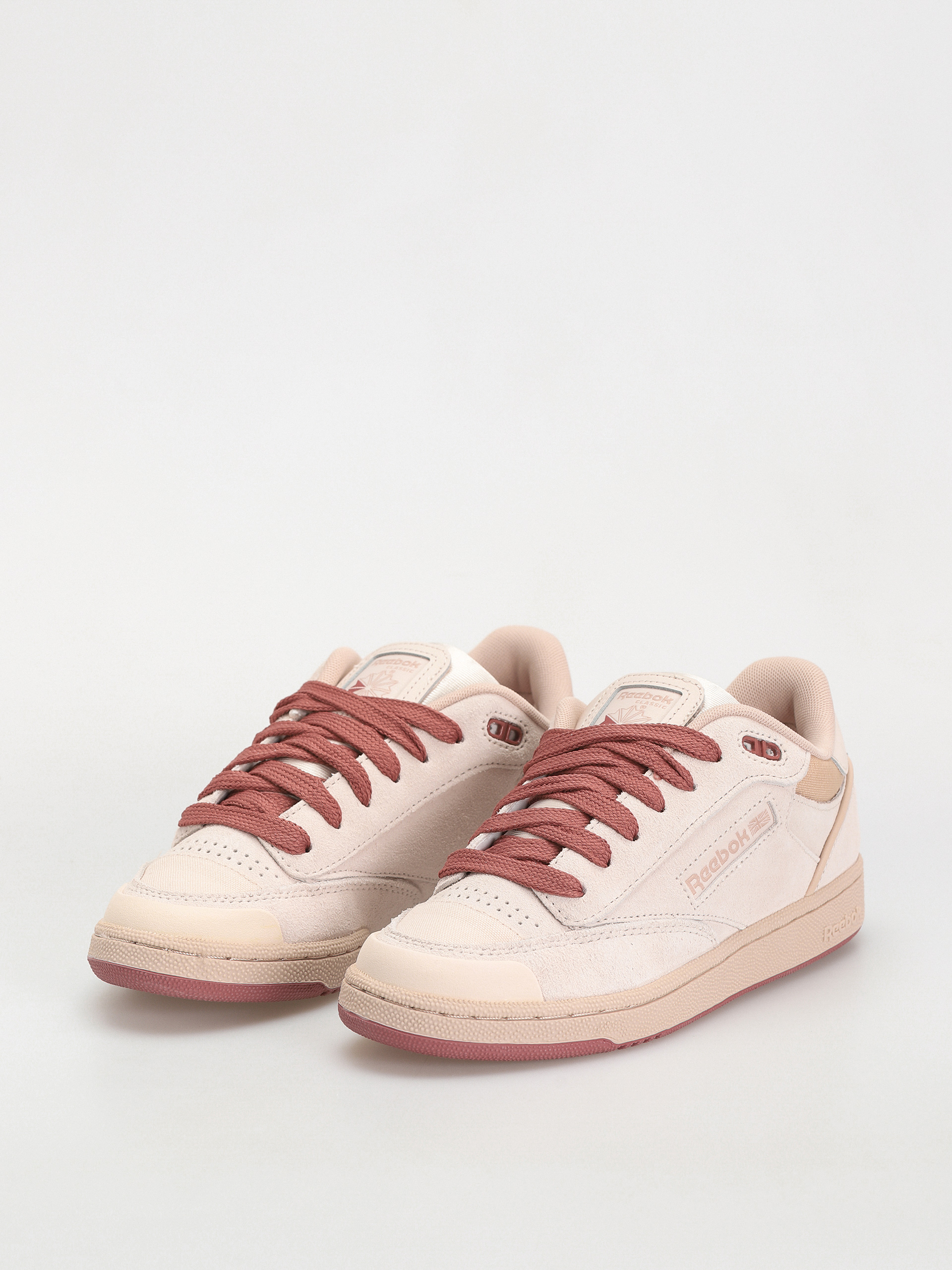Обувки Reebok Club C Bulc Wmn (blush/pinstu/sedros)