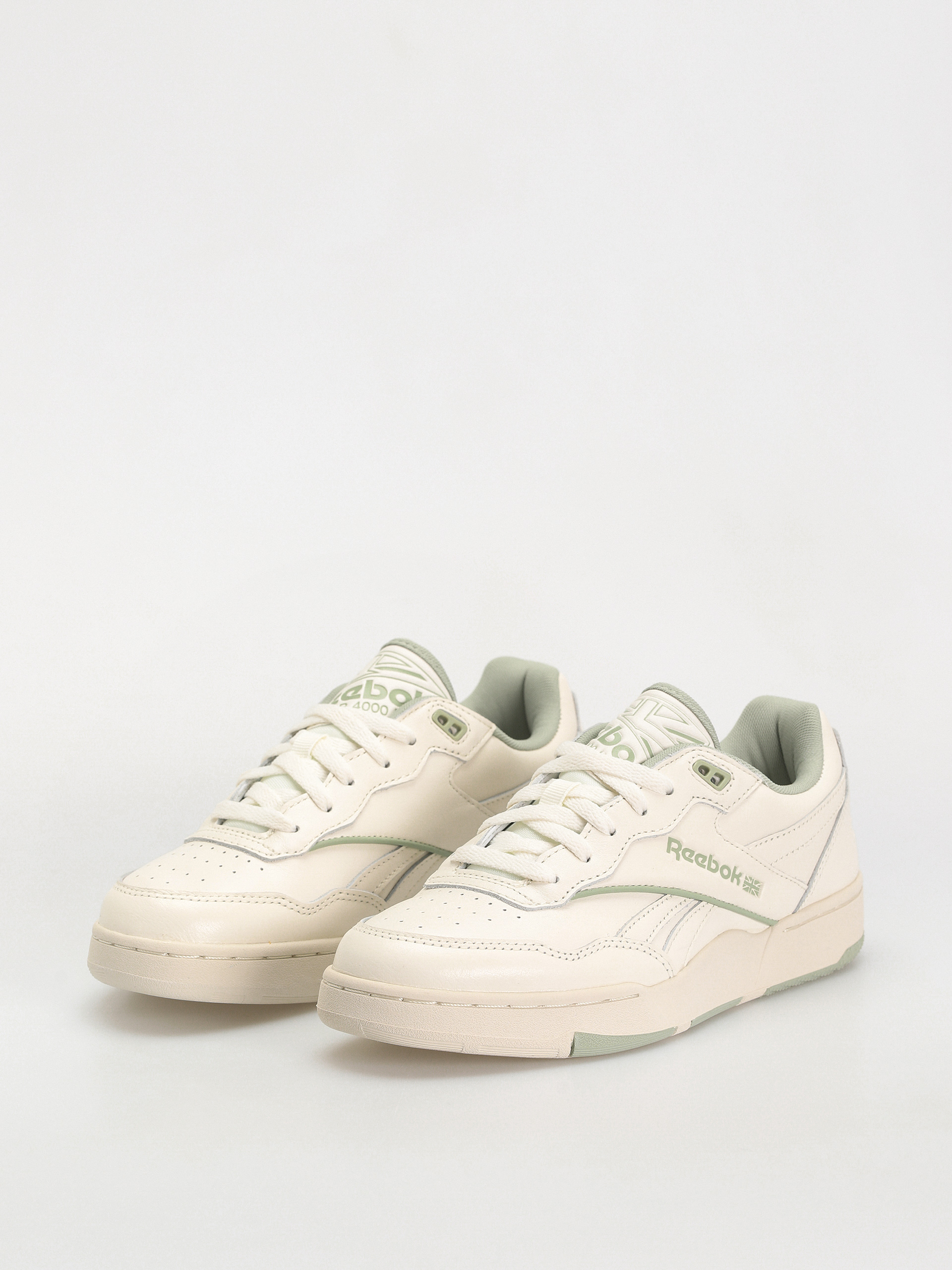 Обувки Reebok BB 4000 II Wmn (chalk/vingre/pugry2)