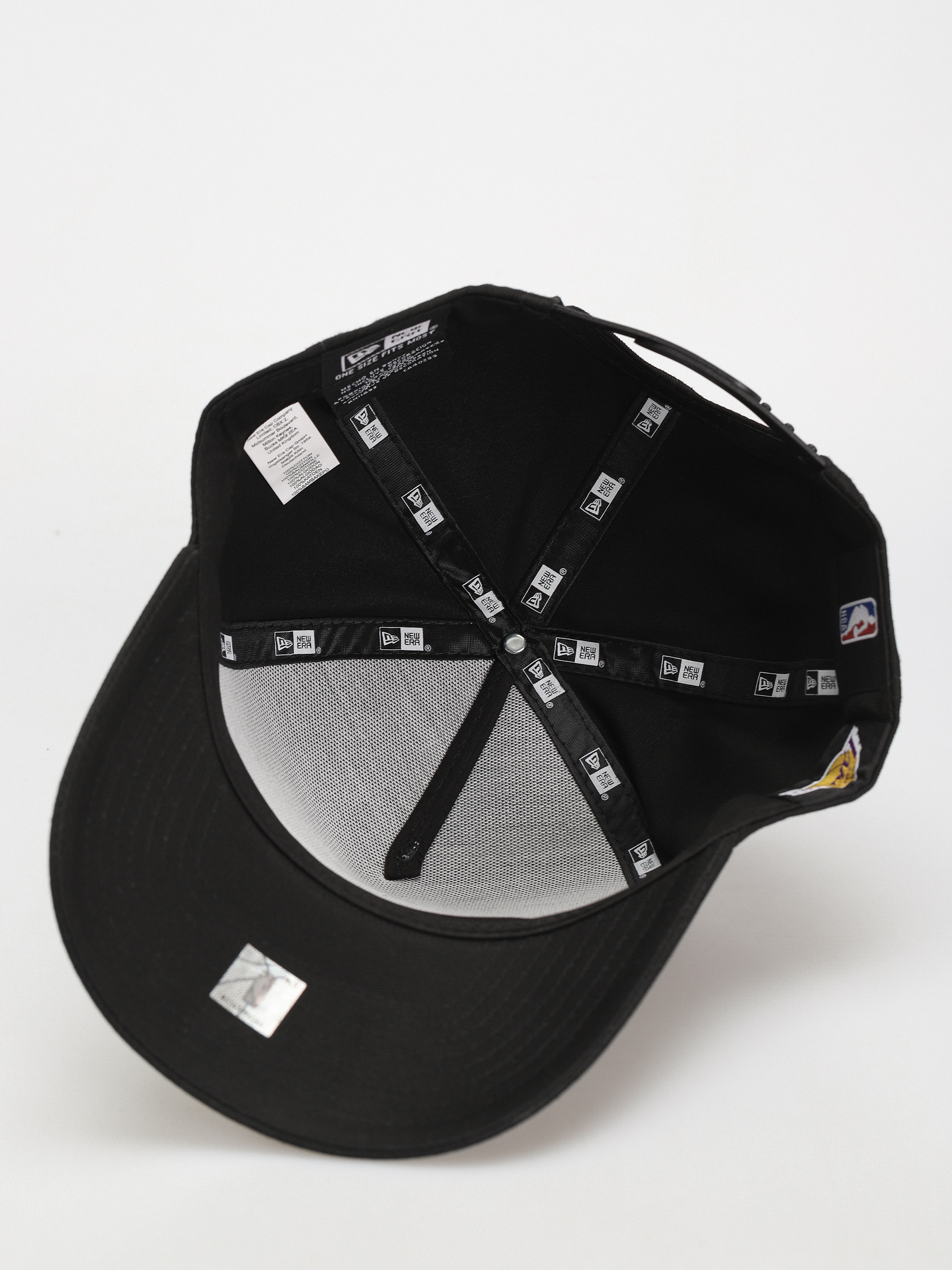 Шапка с козирка New Era Seasonal Eframe Los Angeles Lakers (black)