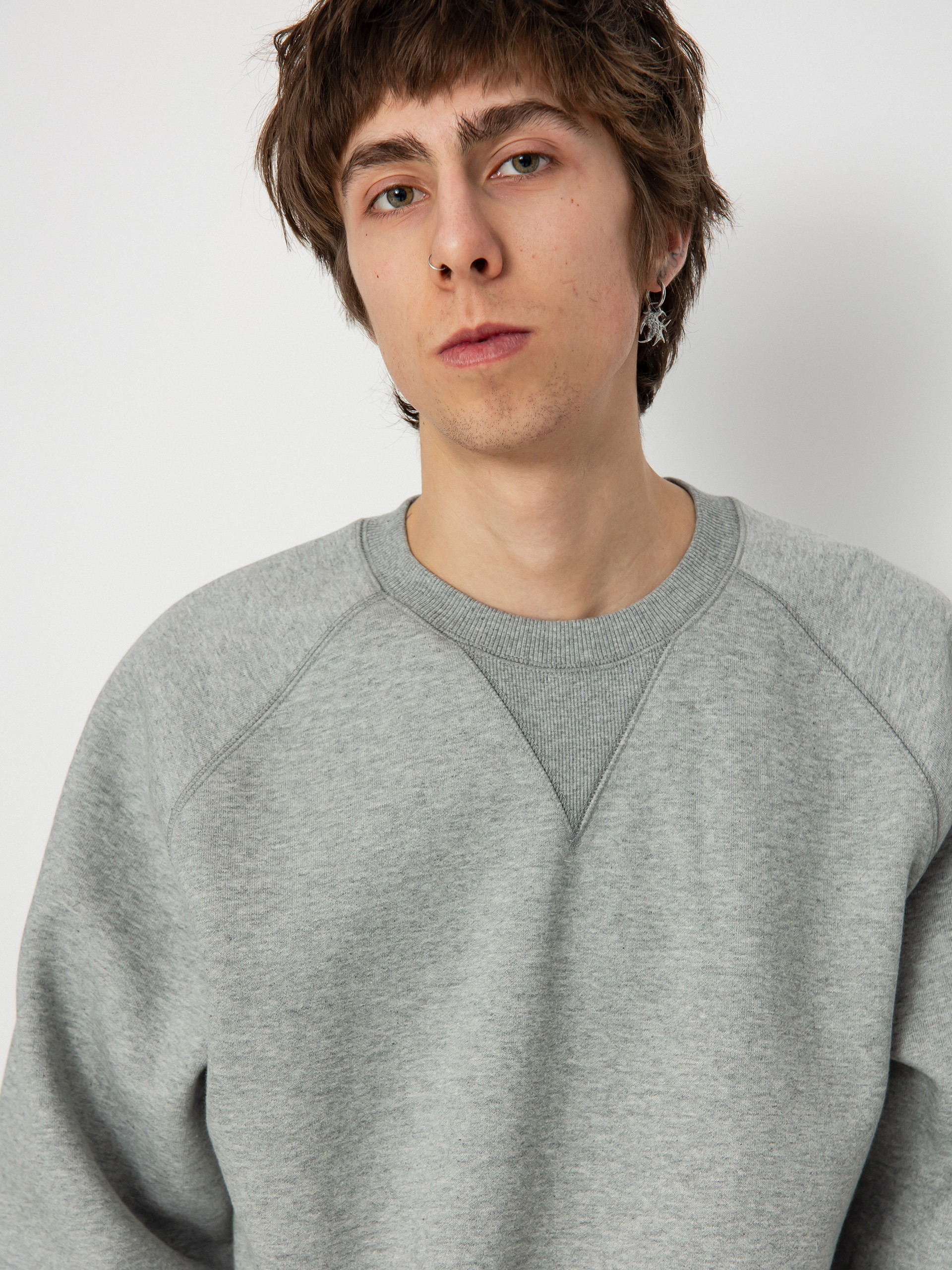 Суитшърт Carhartt WIP Chase (grey heather/gold)
