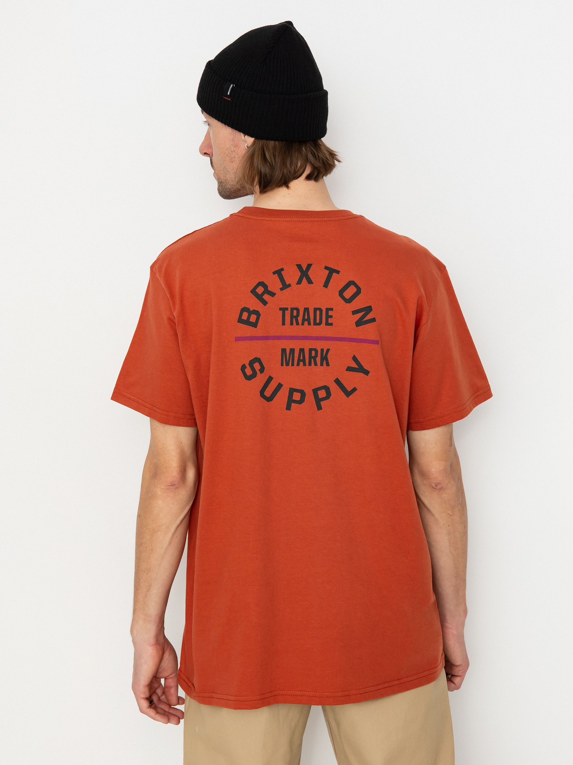 Тениска Brixton Oath V Stt (terracotta/washed black/cranbe)