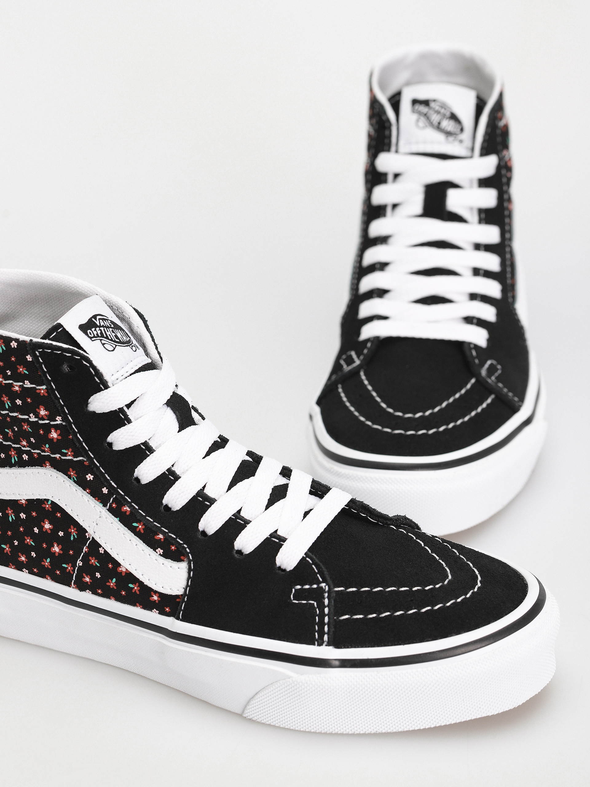 Обувки Vans Sk8 Hi Tapered (ditsy floral black/multi)