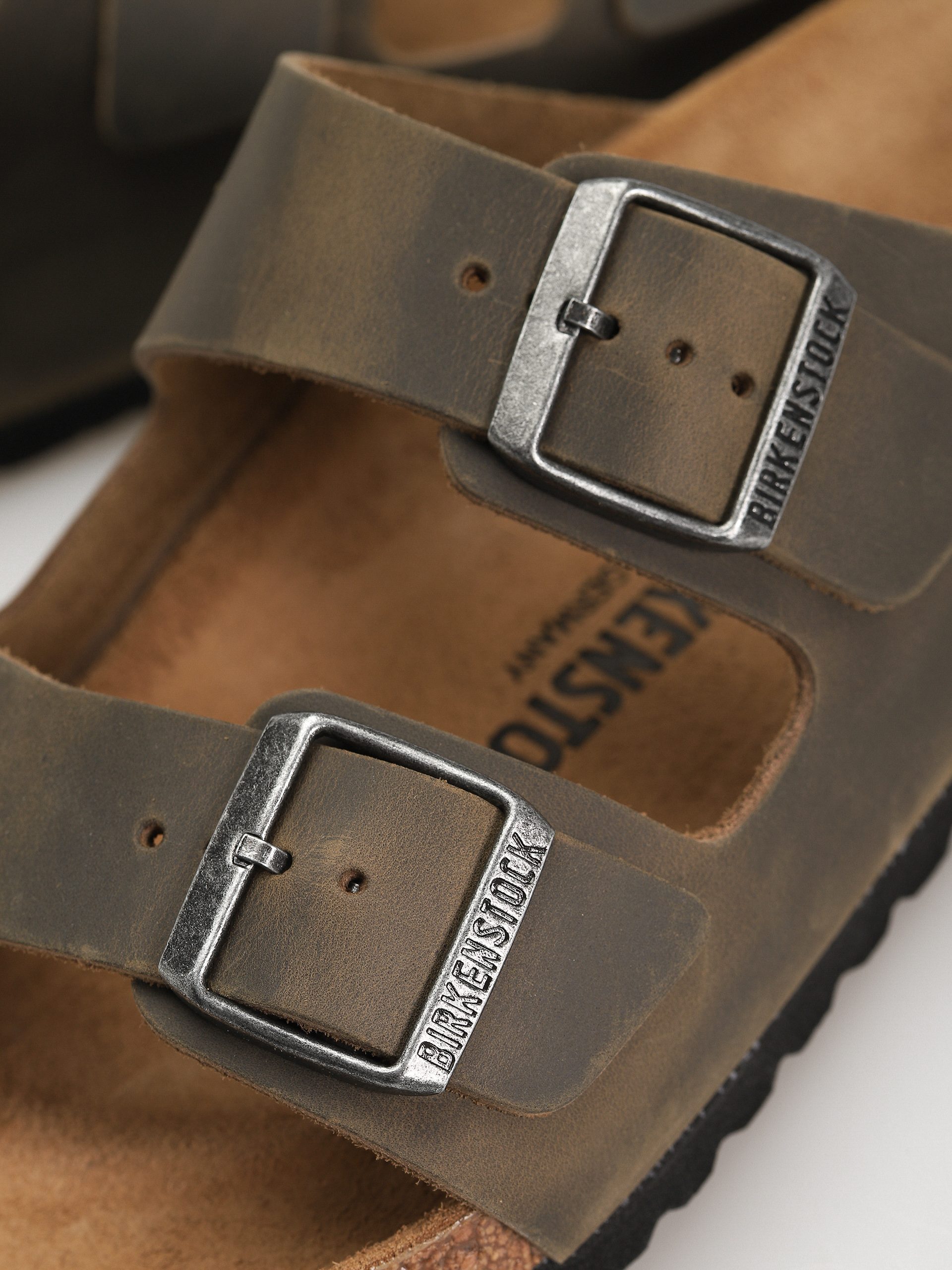 Чехли Birkenstock Arizona Oiled Leather Regular (faded khaki)