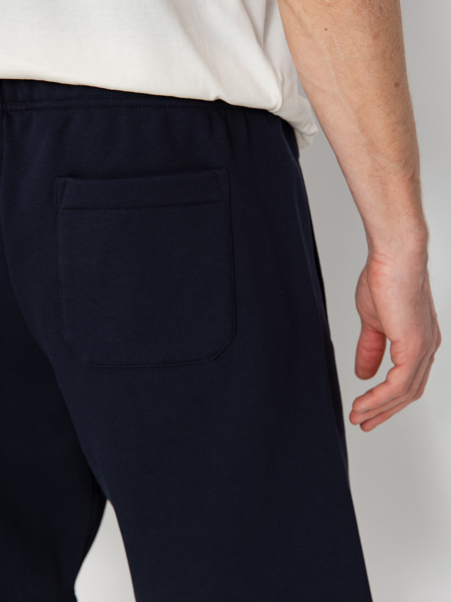 Къси панталони Carhartt WIP Chase (dark navy/gold)