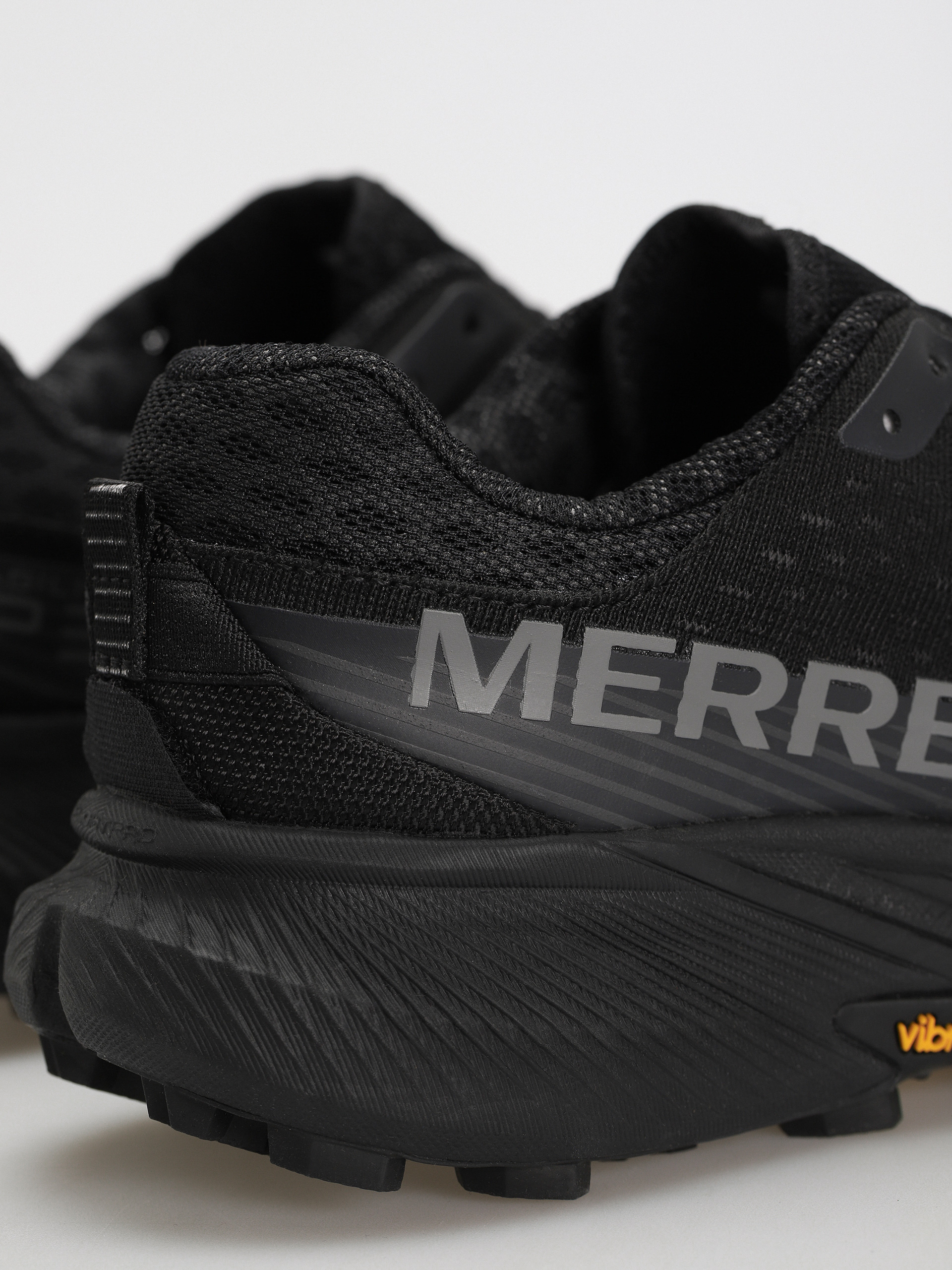 Обувки Merrell Agility Peak 5 (black/black)