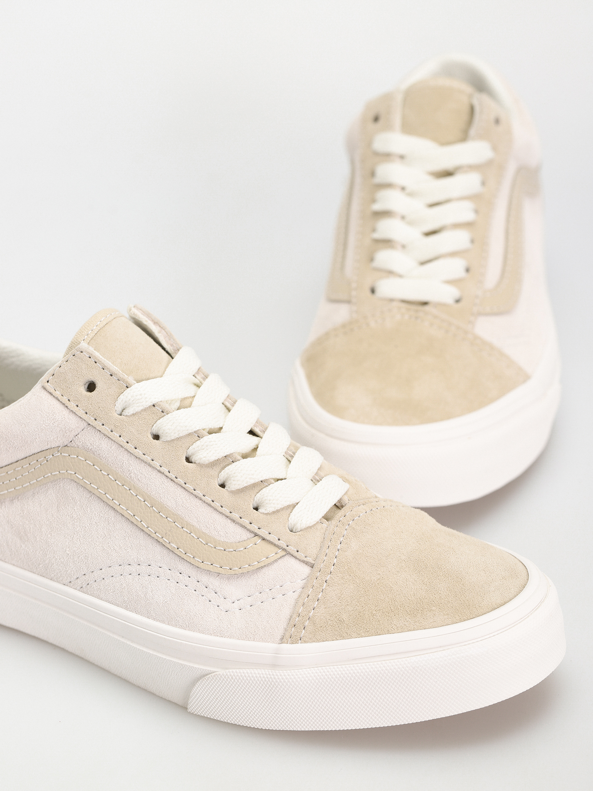 Обувки Vans Old Skool (pig suede castle wall)