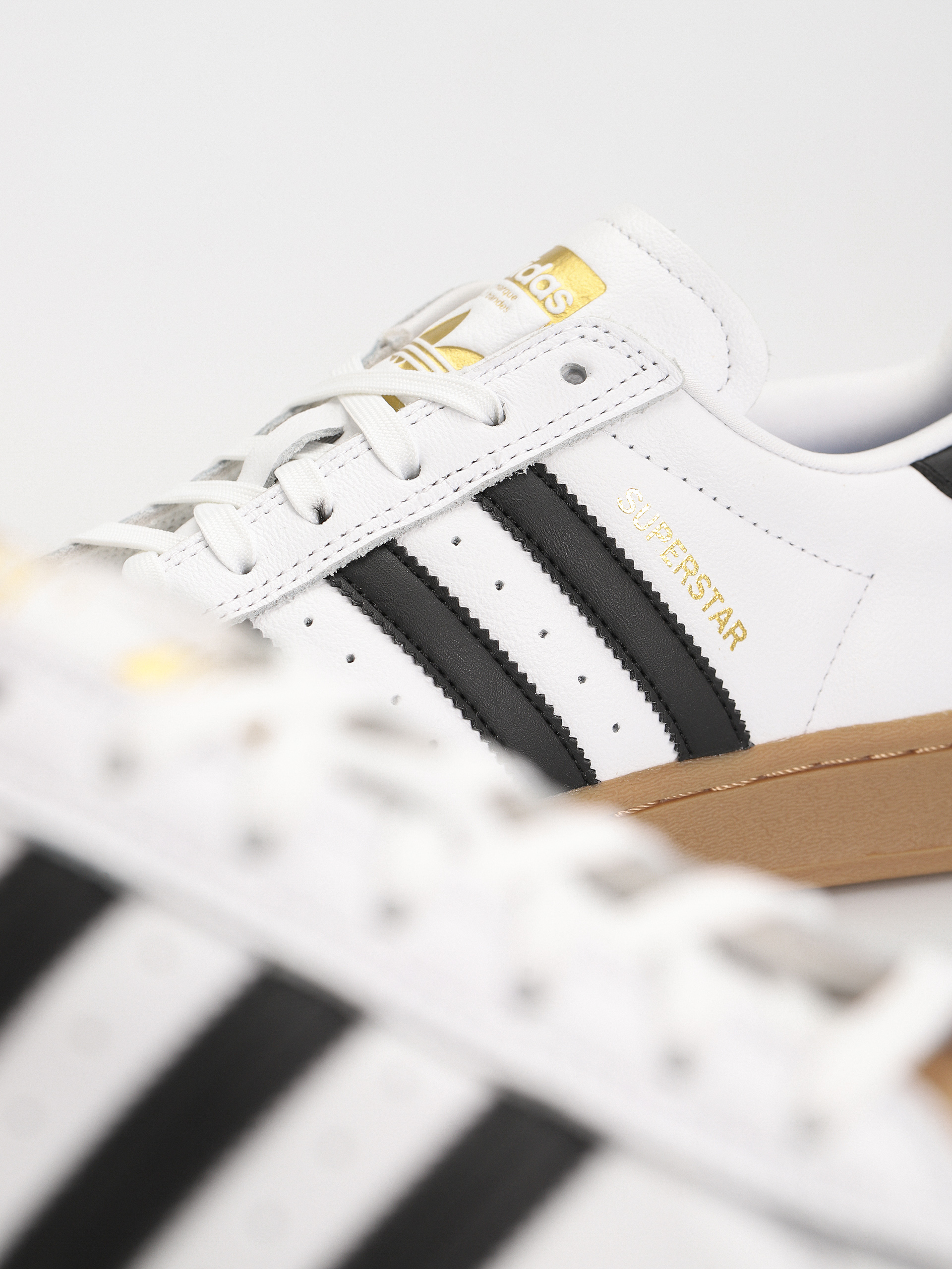 Обувки adidas Superstar ADV (ftwwht/cblack/gum4)