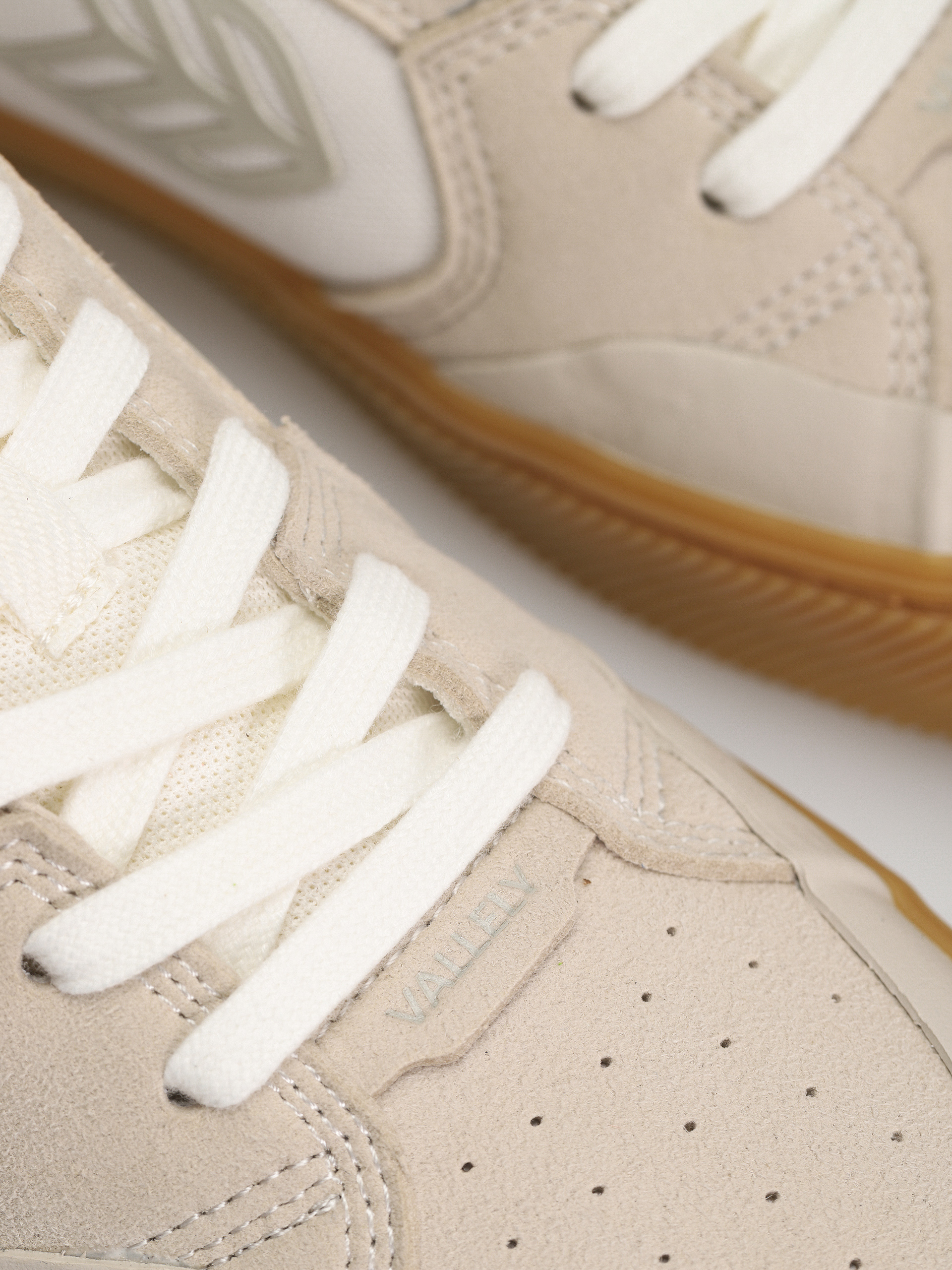 Обувки Cariuma Vallely Pro (gum vintage white/off white/light grey)