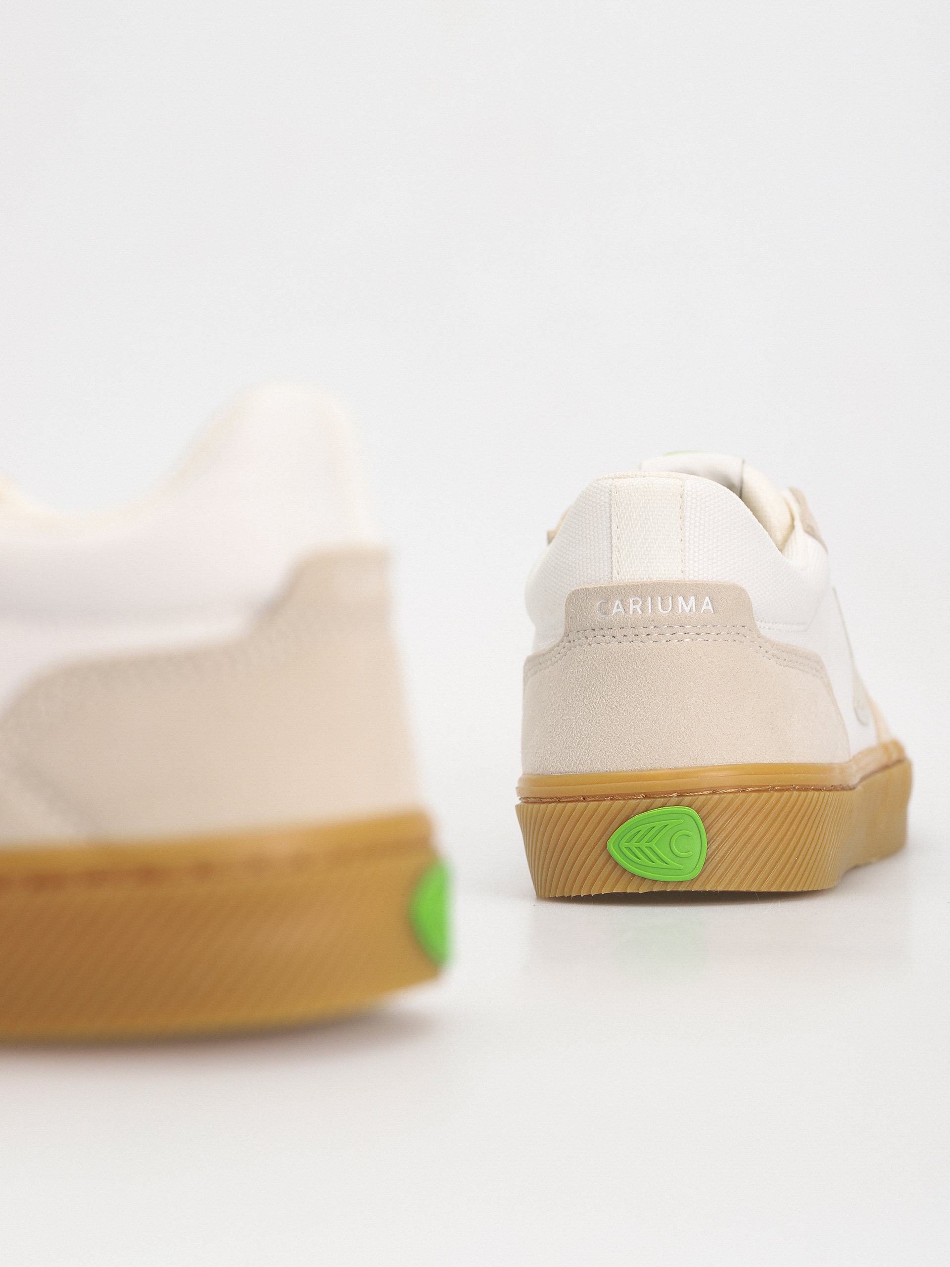 Обувки Cariuma Vallely Pro (gum vintage white/off white/light grey)