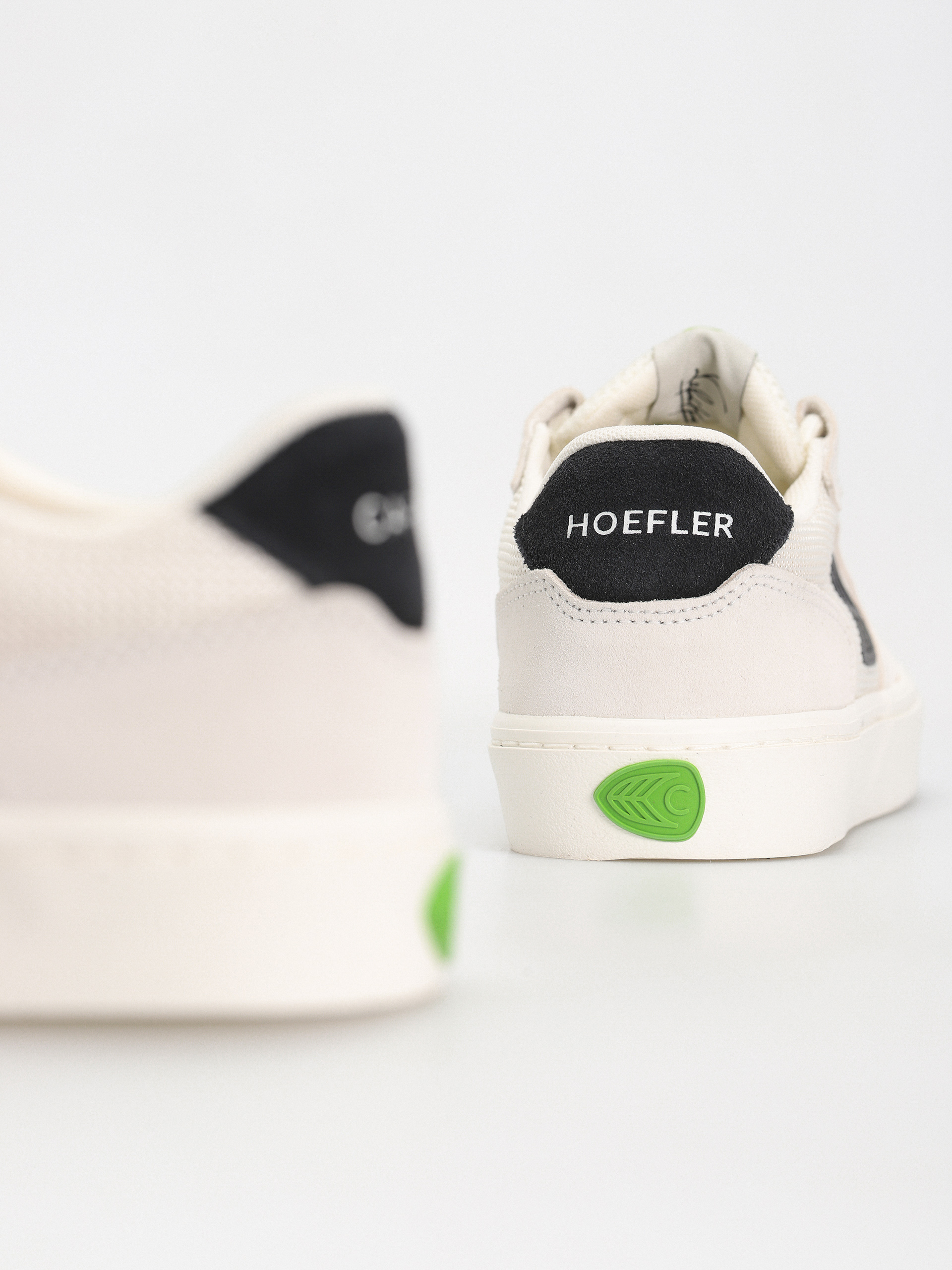 Обувки Cariuma T20 Pro (off white vintage/black)