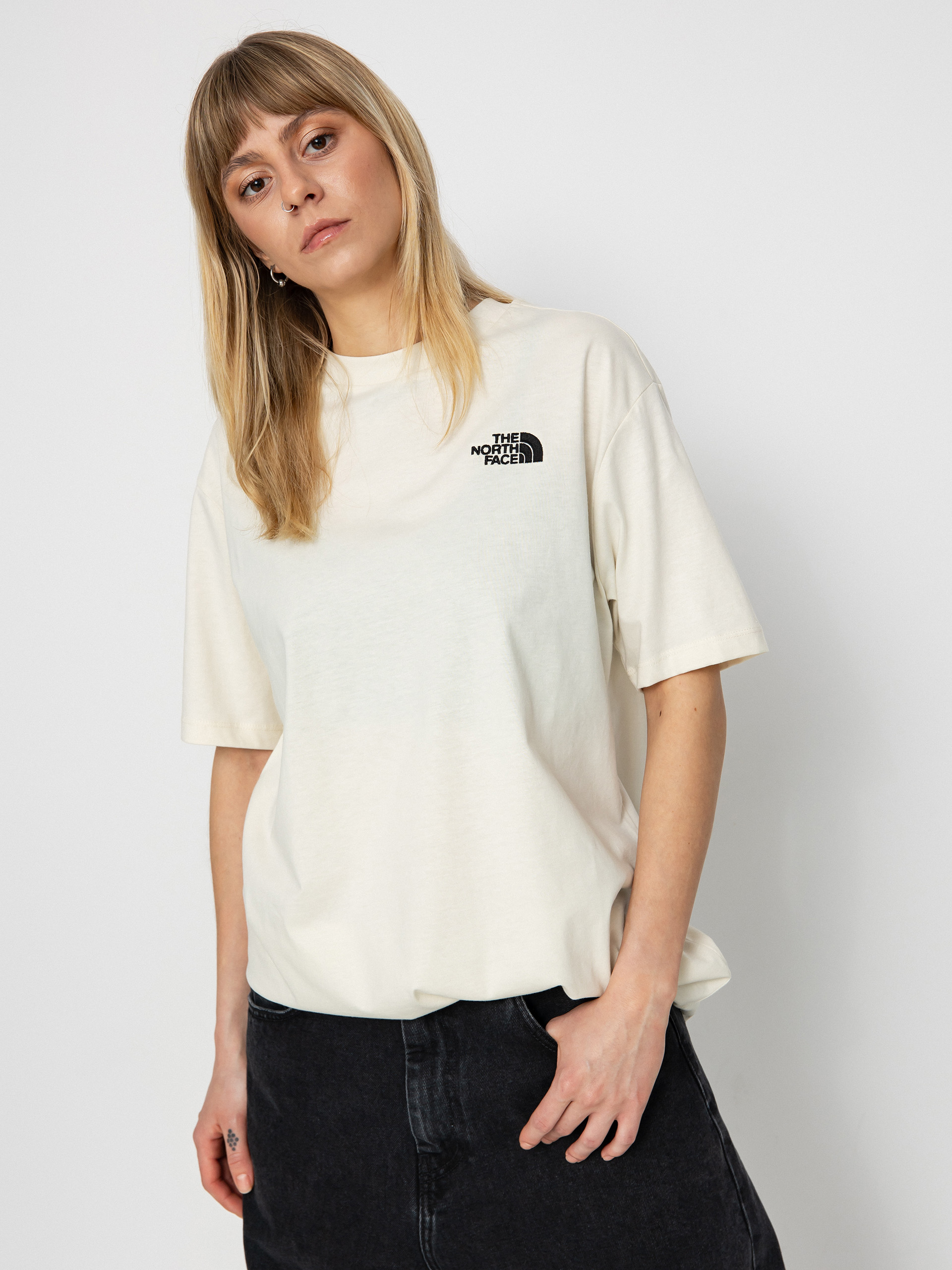 Тениска The North Face Essential Oversize Wmn (white dune)