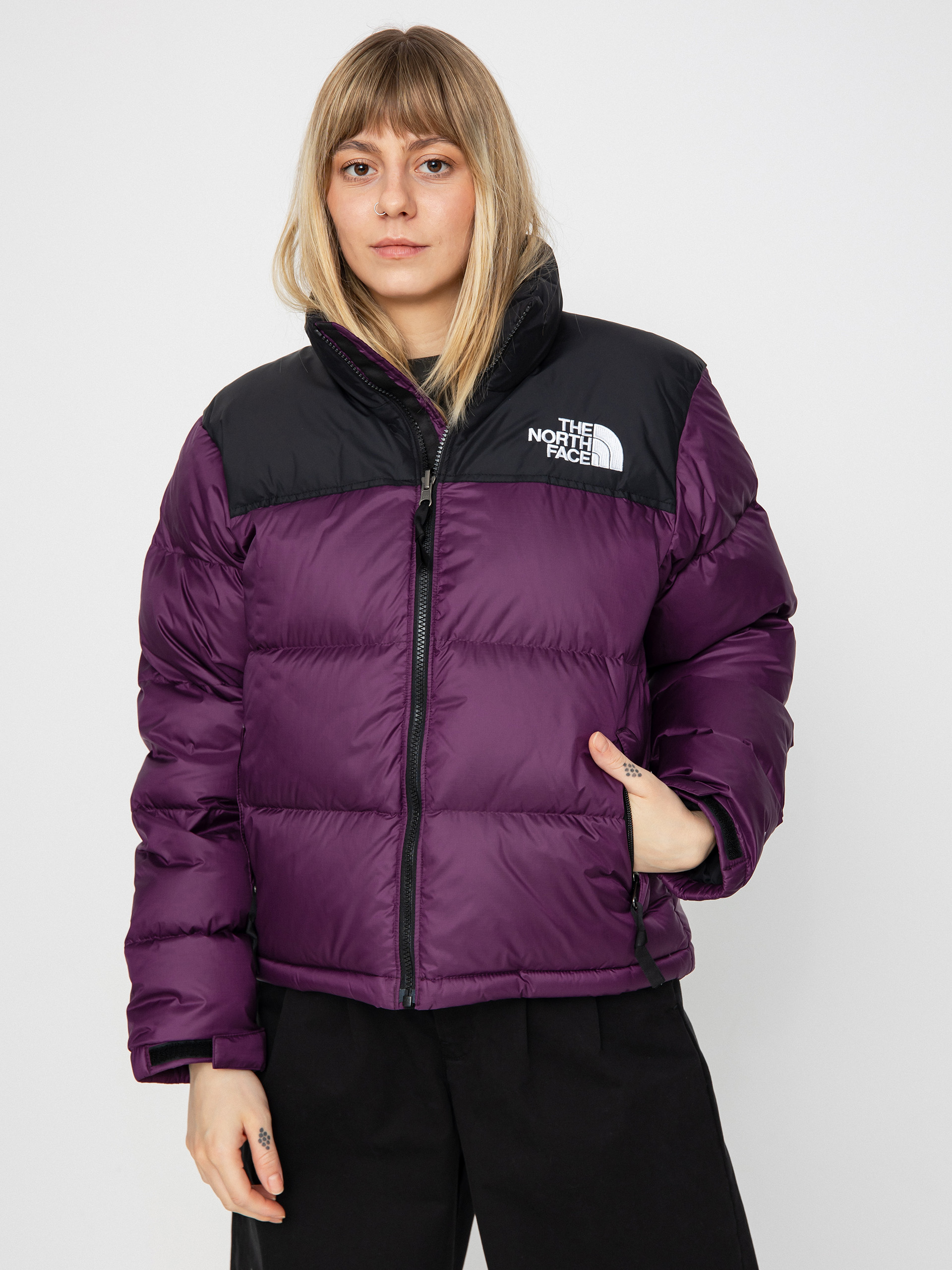 Яке The North Face 1996 Retro Nuptse Wmn (black currant purple)