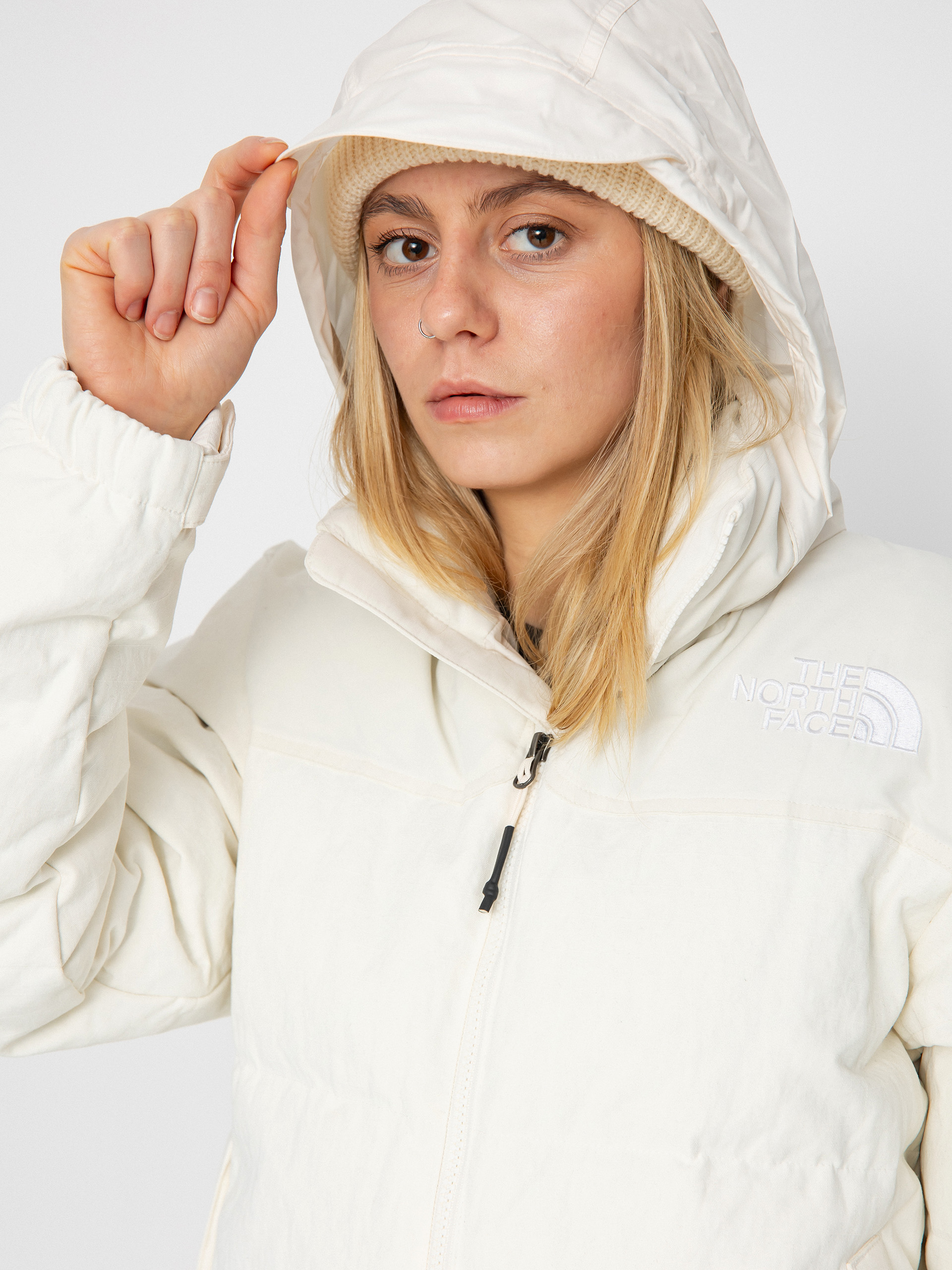 Яке The North Face 92 Ripstop Nuptse Wmn (white dune)