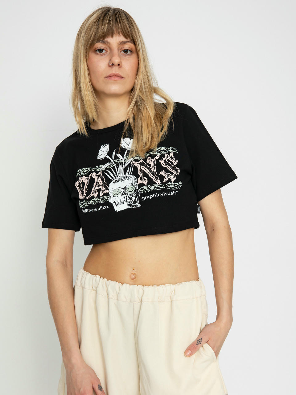 Тениска Vans Growing Ideas Crew Crop II Wmn (black)