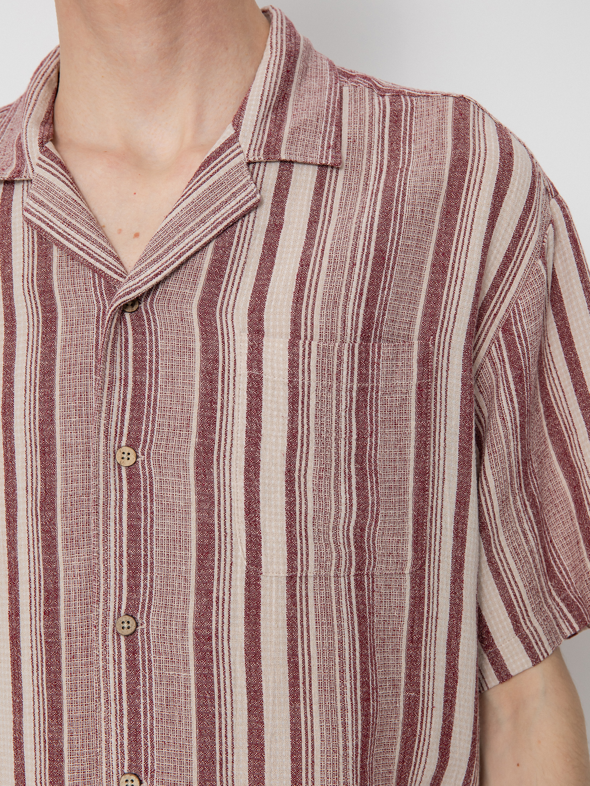 Риза Brixton Bunker Seersucker (cranberry juice/off white)