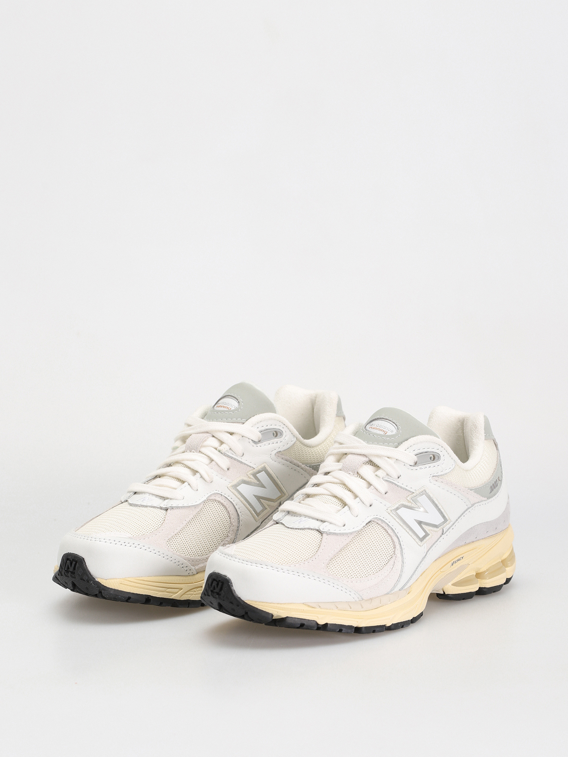Обувки New Balance 2002 (white)
