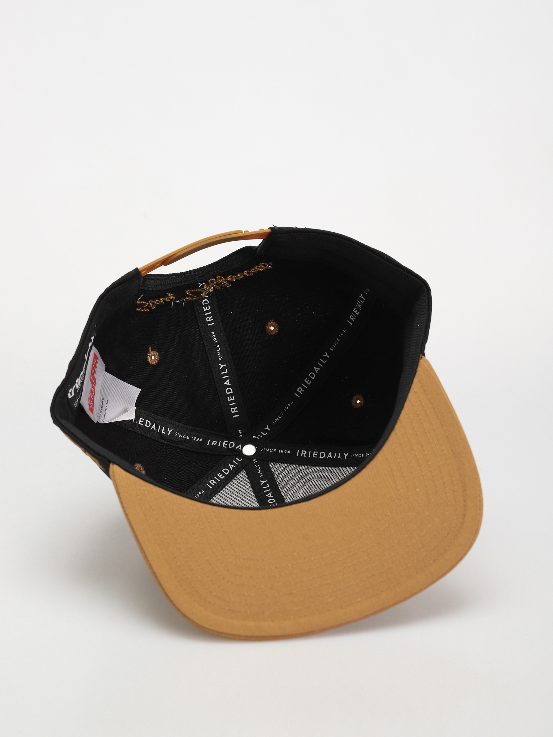 Шапка с козирка Iriedaily Daily Contra Snapback (black)