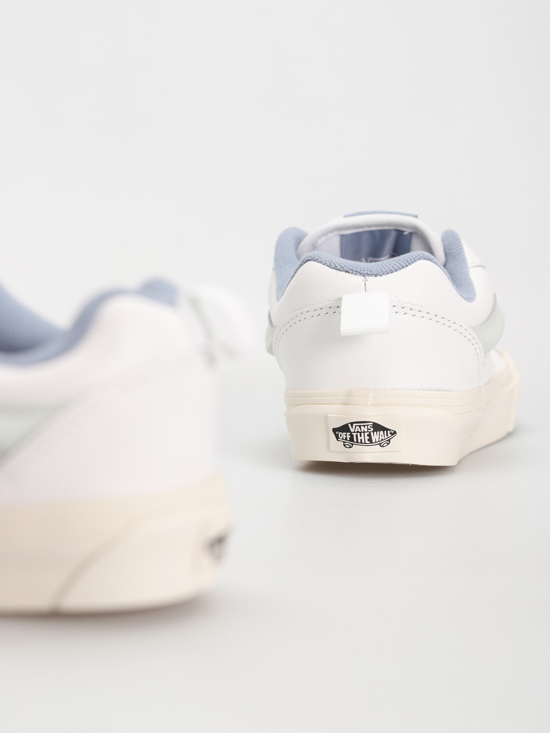 Обувки Vans Knu Skool (premium leather dusty blue)