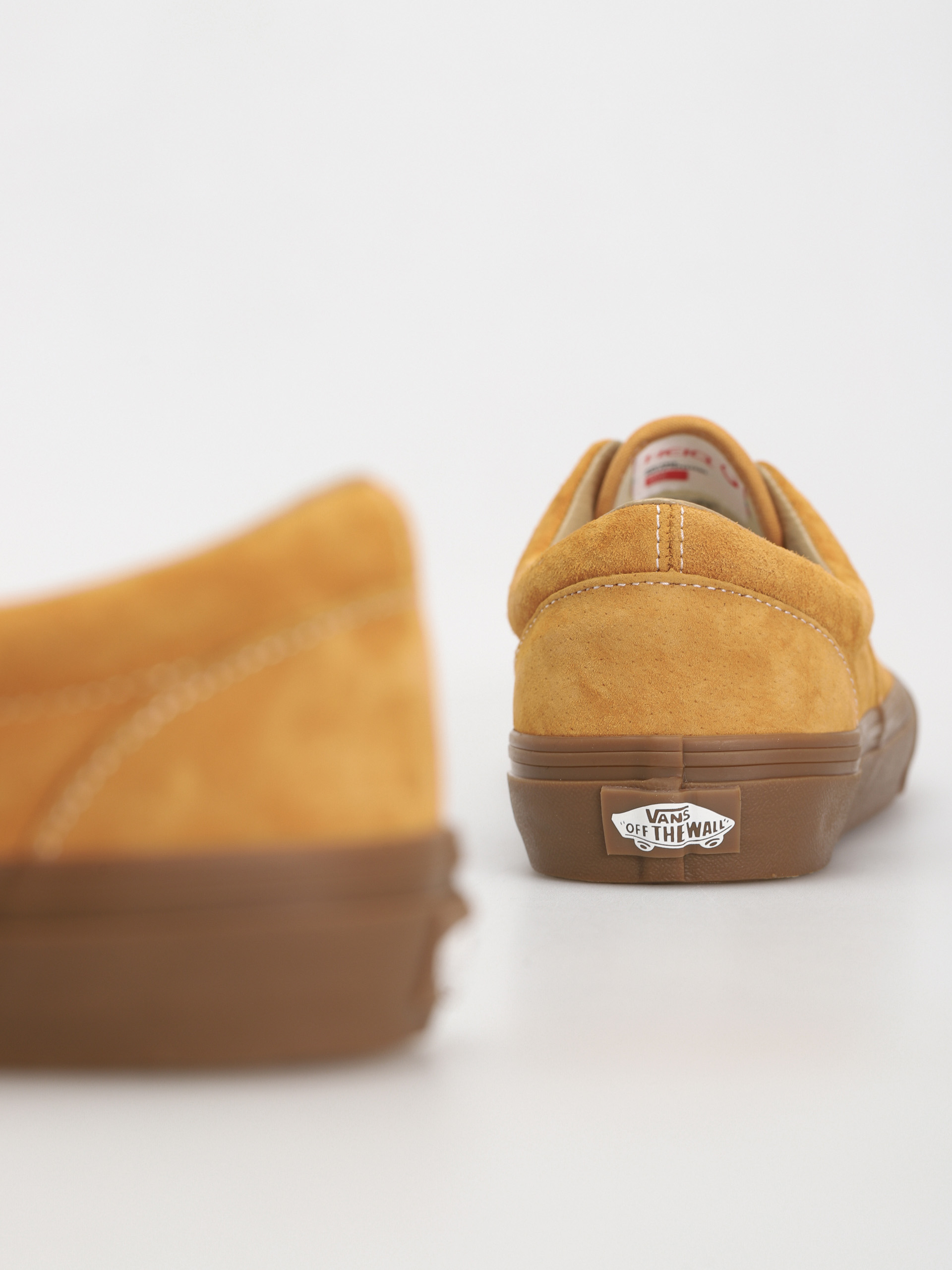 Обувки Vans Era (pig suede gum antelope)