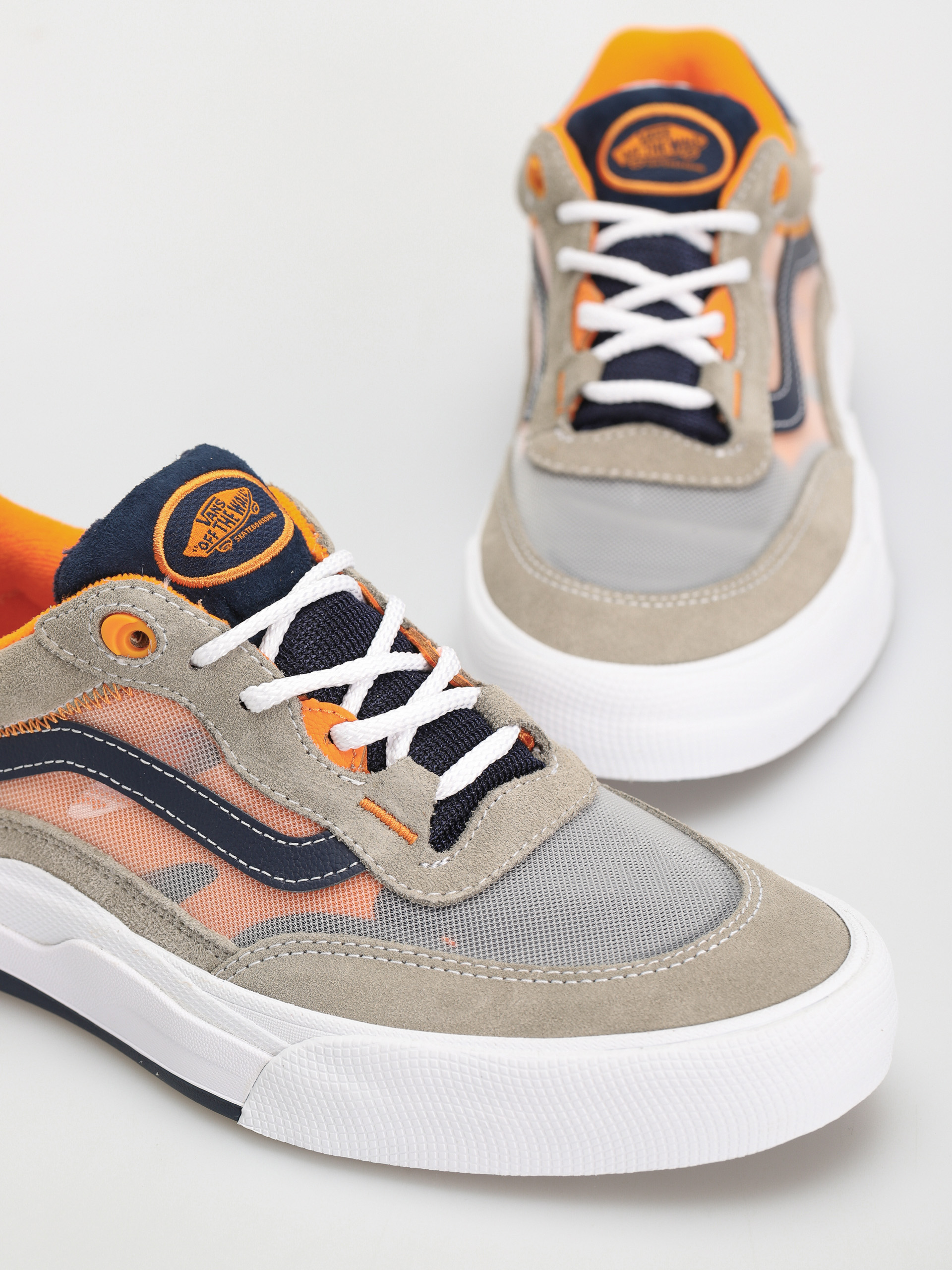 Обувки Vans Wayvee (smoke/navy)